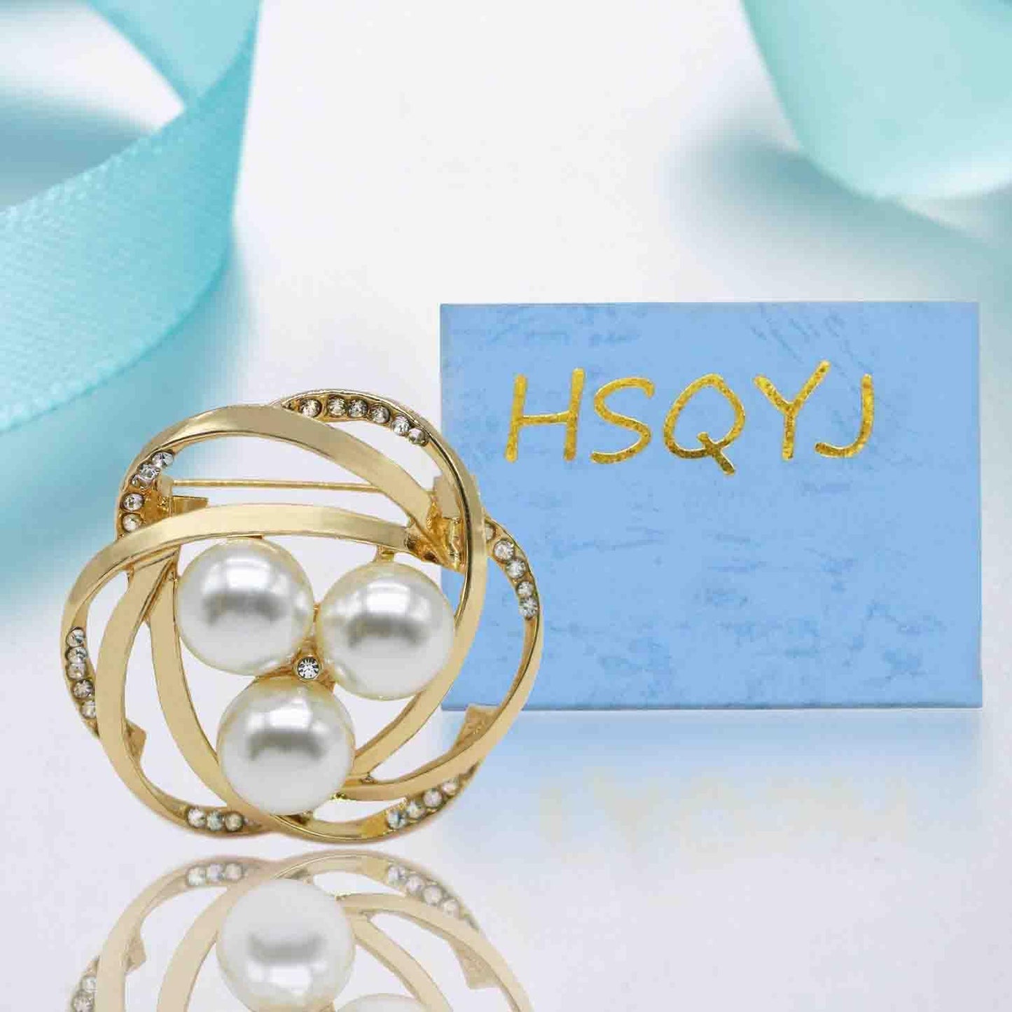 Crystal Pearl Flower Brooches Pins Fashion Beautiful Created Rhinestone Floral Brooch Good Idea for Party Dance Wedding Banquet for Elegant Women Girl (Gold 1)