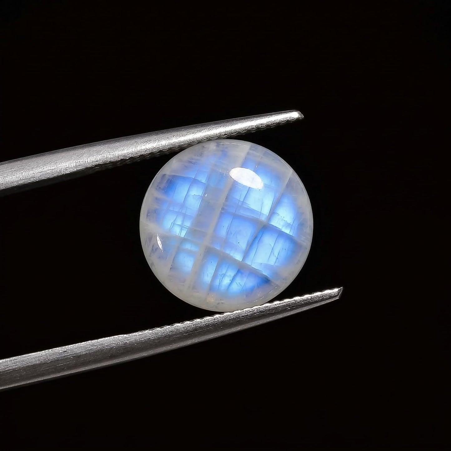 7mm Round Blue Fire AAA Quality Natural Rainbow Moonstone Calibrated Cabochon Loose Gemstone 11 pcs Box.