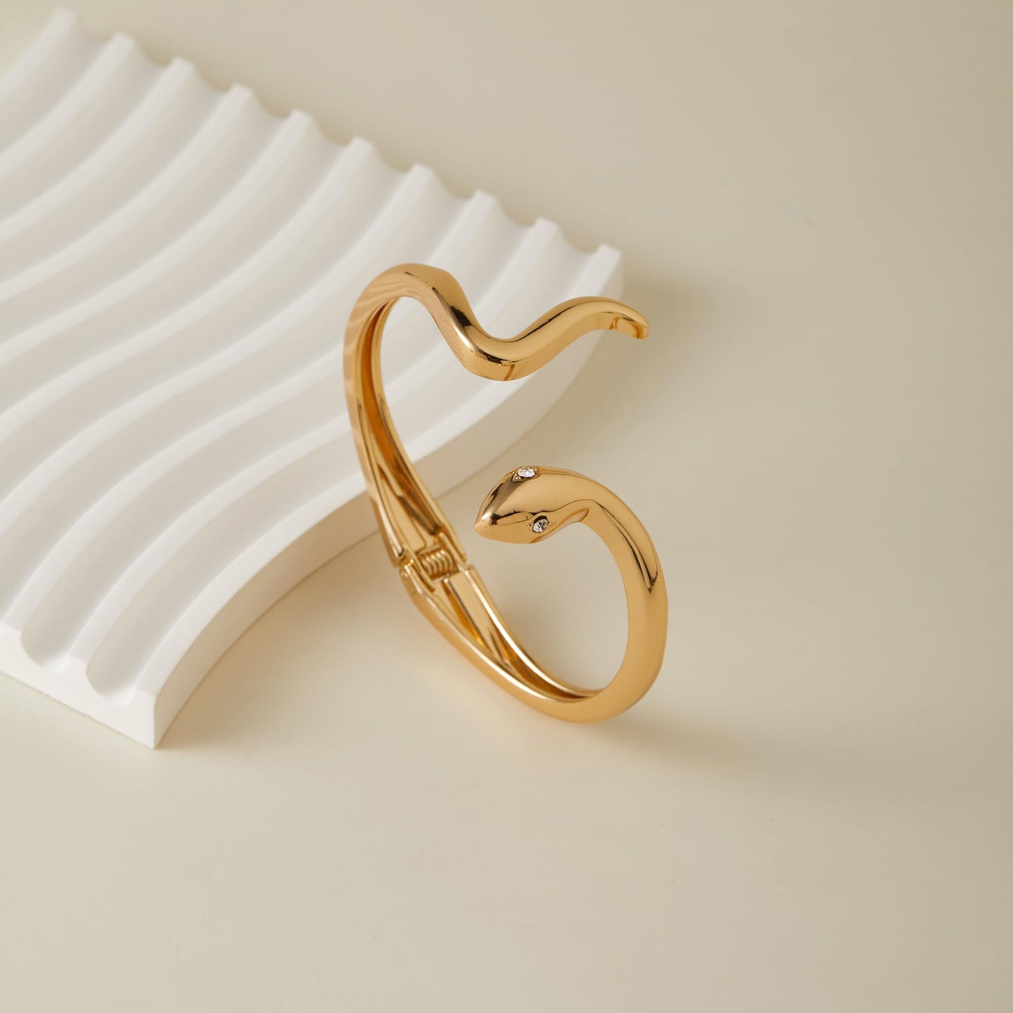 MIJENITI Gold Snake Bangle Bracelet for Women, Trendy Chunky Open Cuff Snake Bracelet, Fashion Statement Gold Jewelry Gifts