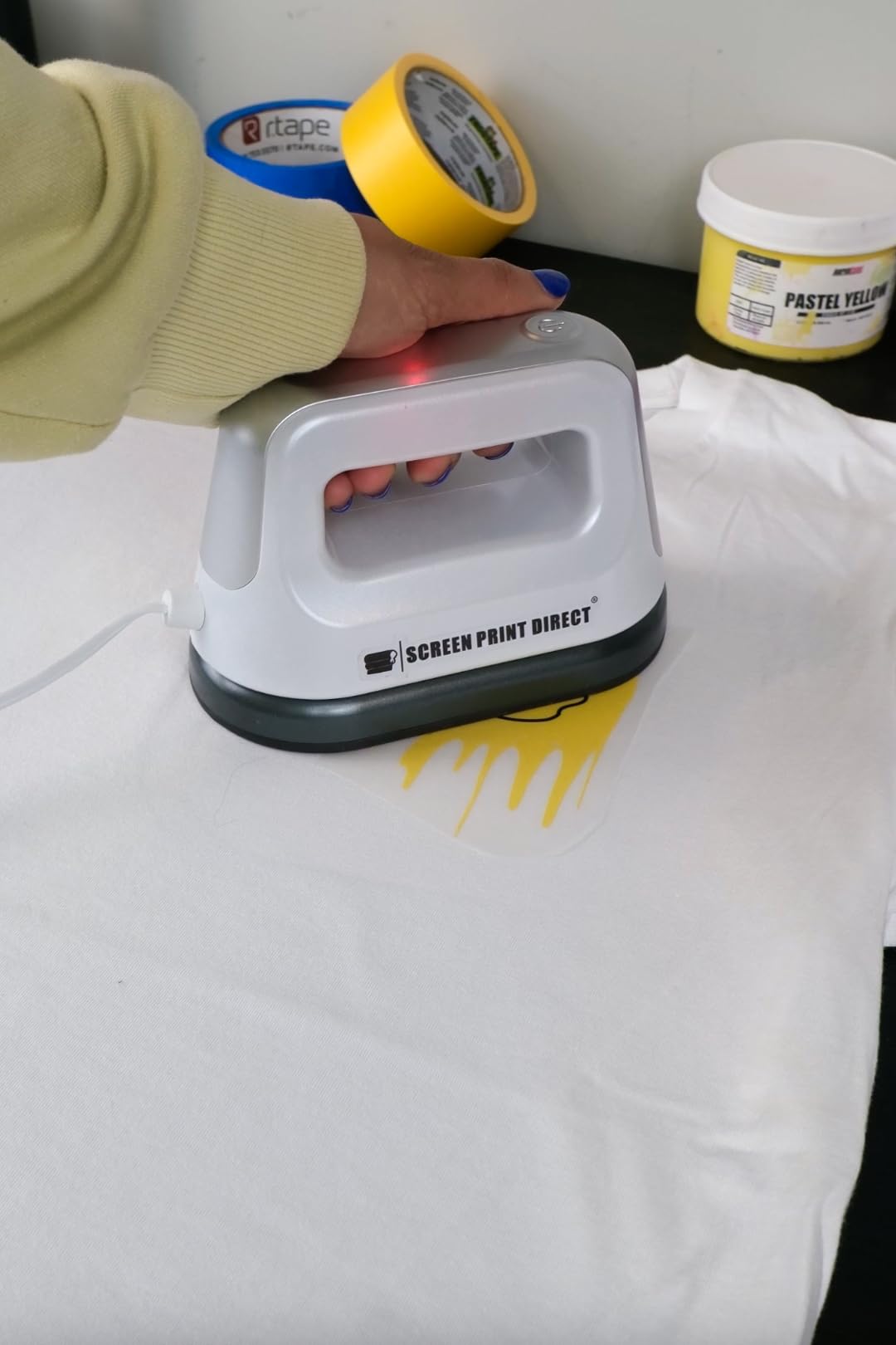 Mini Heat Press Machine – Portable Easy Press for T Shirts, Hats, Mugs & Vinyl with 3 Heat Settings - Heat Transfer Iron for Logo Printing, Ideal for Crafting, DIY Design & Small Heat Press Projects