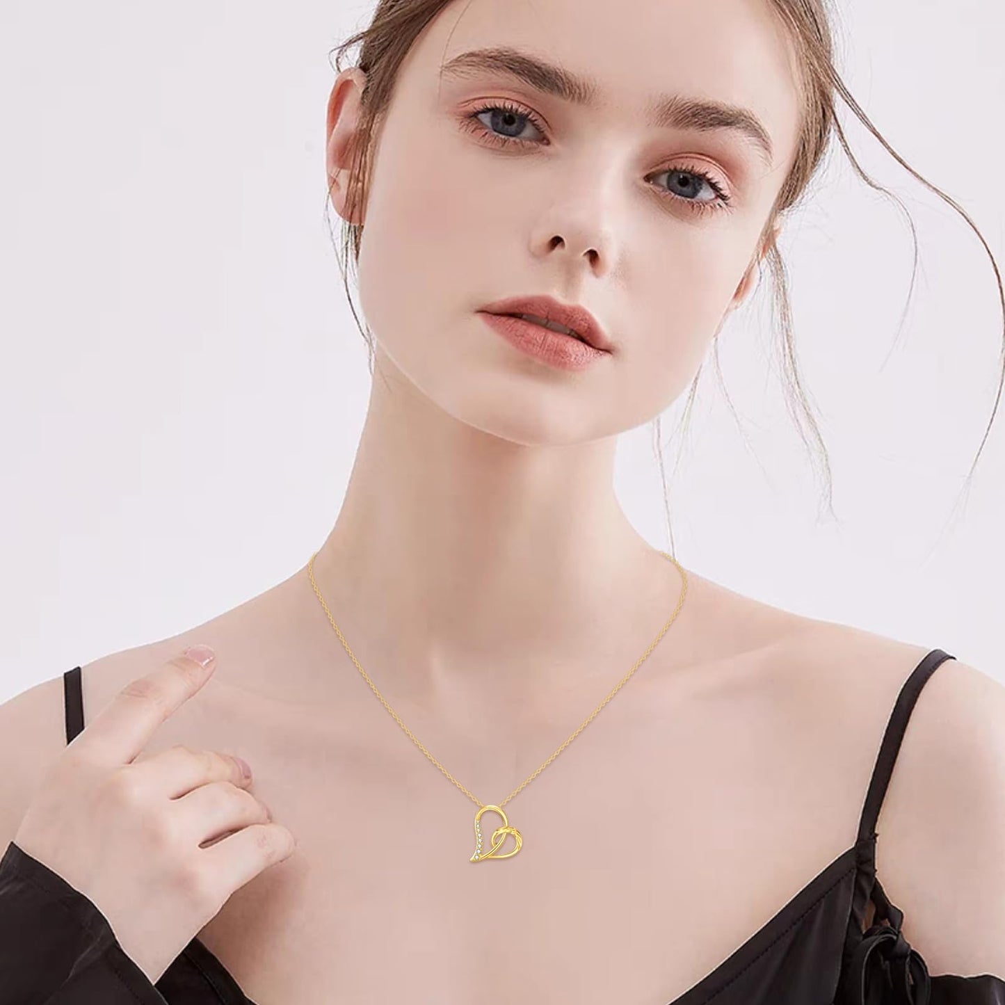 DOVRAN 10K Solid Gold Heart Necklace for Women Real Yellow Gold Love Heart Pendant Mother's Day Jewelry Gifts for Wife Mom