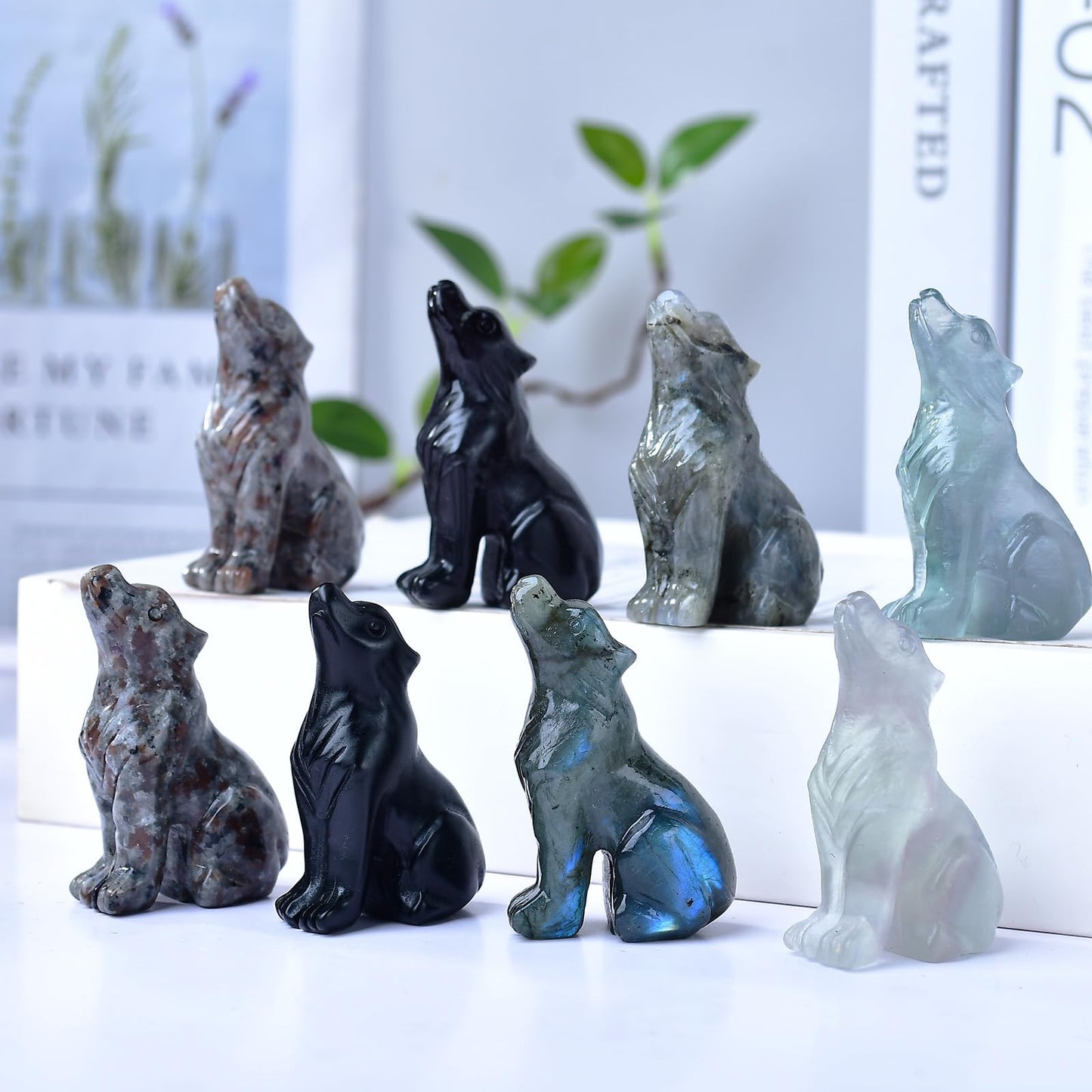 Ytbeoxk 2.1 Inch Black Obsidian Wolf Crystal Statue,Birthday Present Healing Crystal Decor,Wolf Totem Figurines Stone Energy Gemstones, in Bedroom Office Christmas Meditation Gifts for Men Gril Women