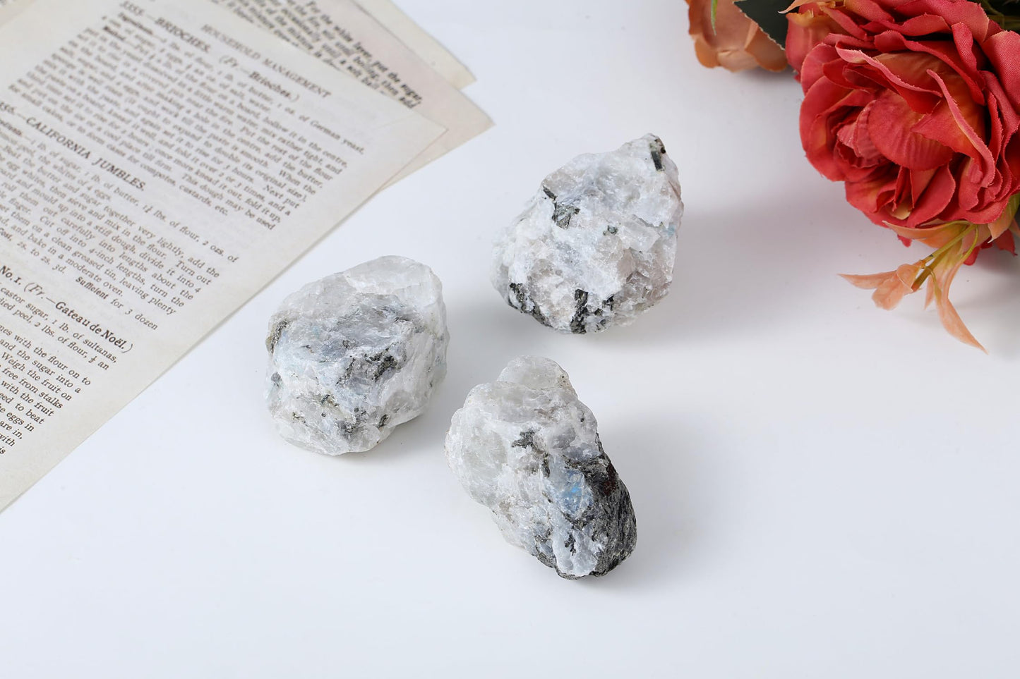 XIANNVXI Moonstone 1.8-2.2" Large Raw Crystals and Healing Stones Natural Rough Crystal Rocks for Decor Gifts Tumbling Cabbing Polishing Fountain Rocks 1PCS