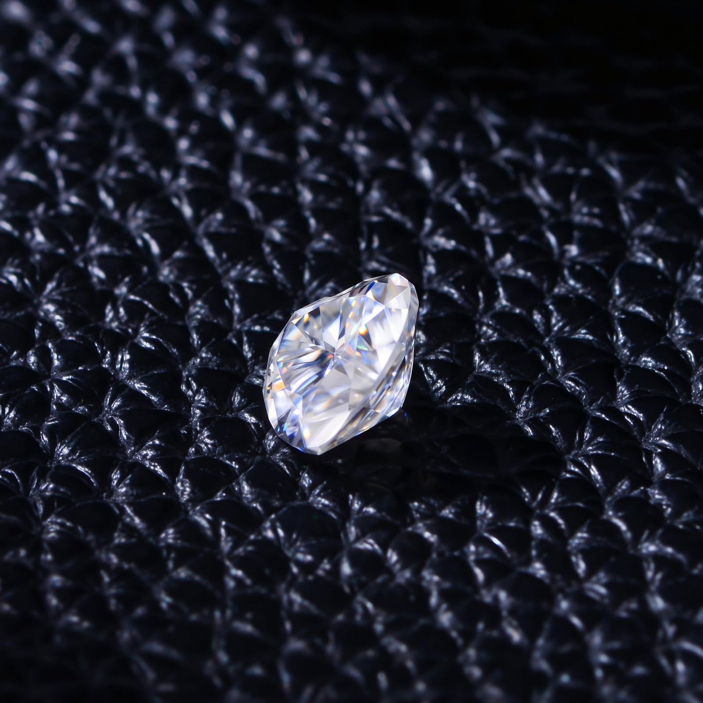1-5 Carats Moissanite Loose Stone Lab Grown Synthetic Diamond Loose D Color Round/Oval/Heart/Princess/Cushion/Asscher/Pear/Marquise/Radiant/Emerald Cut Moissanite Loose Gem Stones for Ring Pendant Jewelry Making Gift (Heart Cut, 1 Carats)