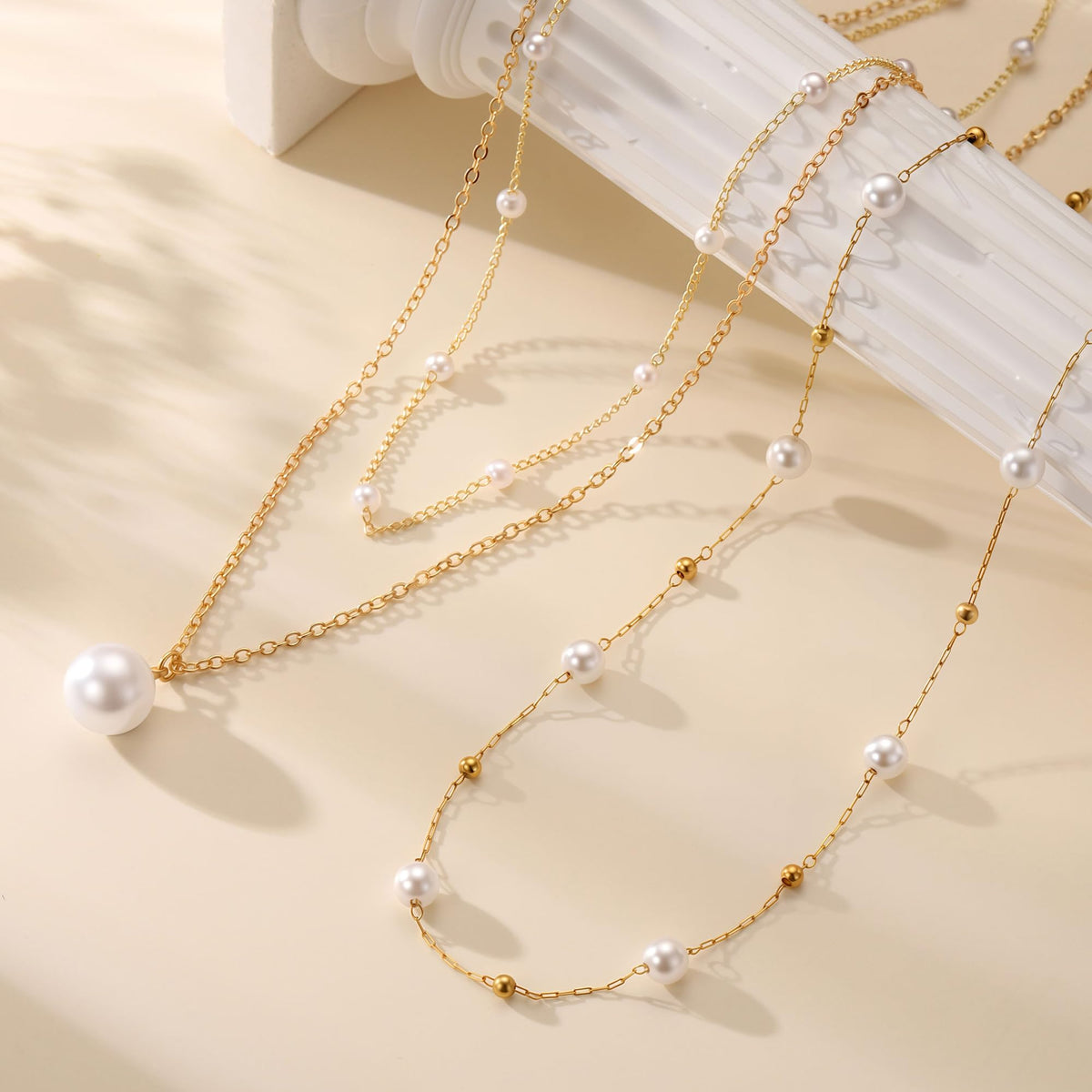 Fimhut Gold Pearl Necklaces for Women Trendy,18K Gold Plated Dainty Necklace Simple Layered Pearl Necklaces for Women Trendy Wedding Birthday Jewelry