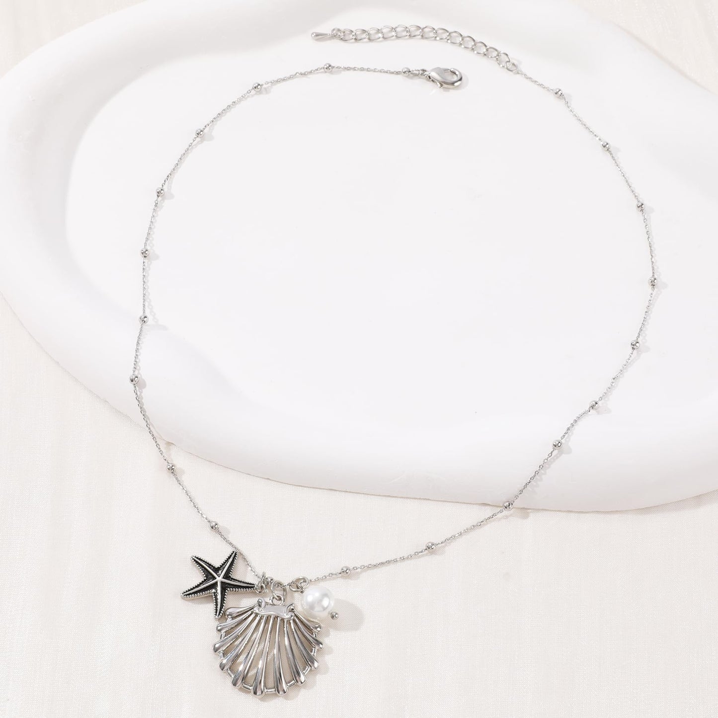 Silver Shell Necklace for Women, Mermaid Starfish Shell Pendant Necklace with Glass Pearl, Seashell Charm Statement Necklace Summer Beach Ocean Jewelry Gift for Women
