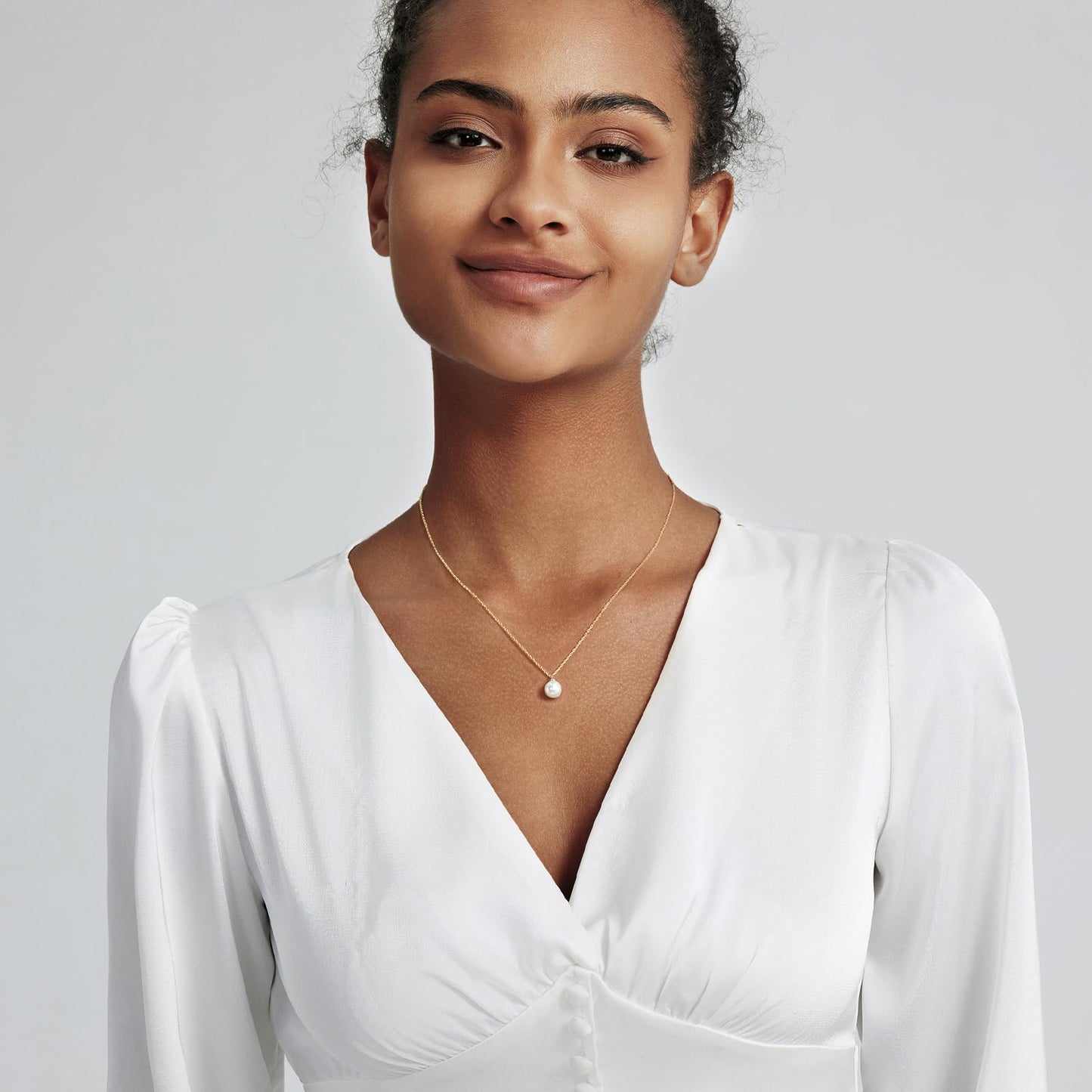 Zeffy Dainty Single Pearl Necklace Simple Pearls Pendant Choker for Women Trendy Gold Necklace Jewelry Gifts