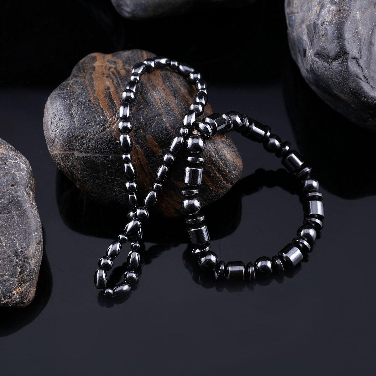 VIKI LYNN 2 Sets of Hematite Magnetic Bracelets and Anklets for Women and Men Hematite Magnetic Stone Beads Adjustable Magnetic Wristband Dainty Jewelry Gift for Mom, Dad, Wife, Friend, Couple