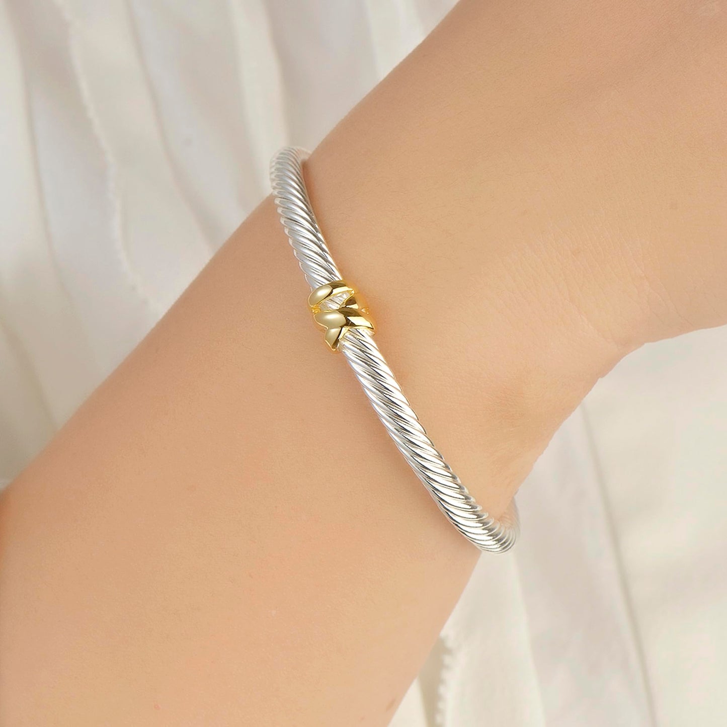 UNY Jewelry Bracelet Two Tone Criss Cross X Shape Infinity Classic Twisted Cable Bangle Designer Inspired Women Jewelry Christmas Gifts (Single Station)