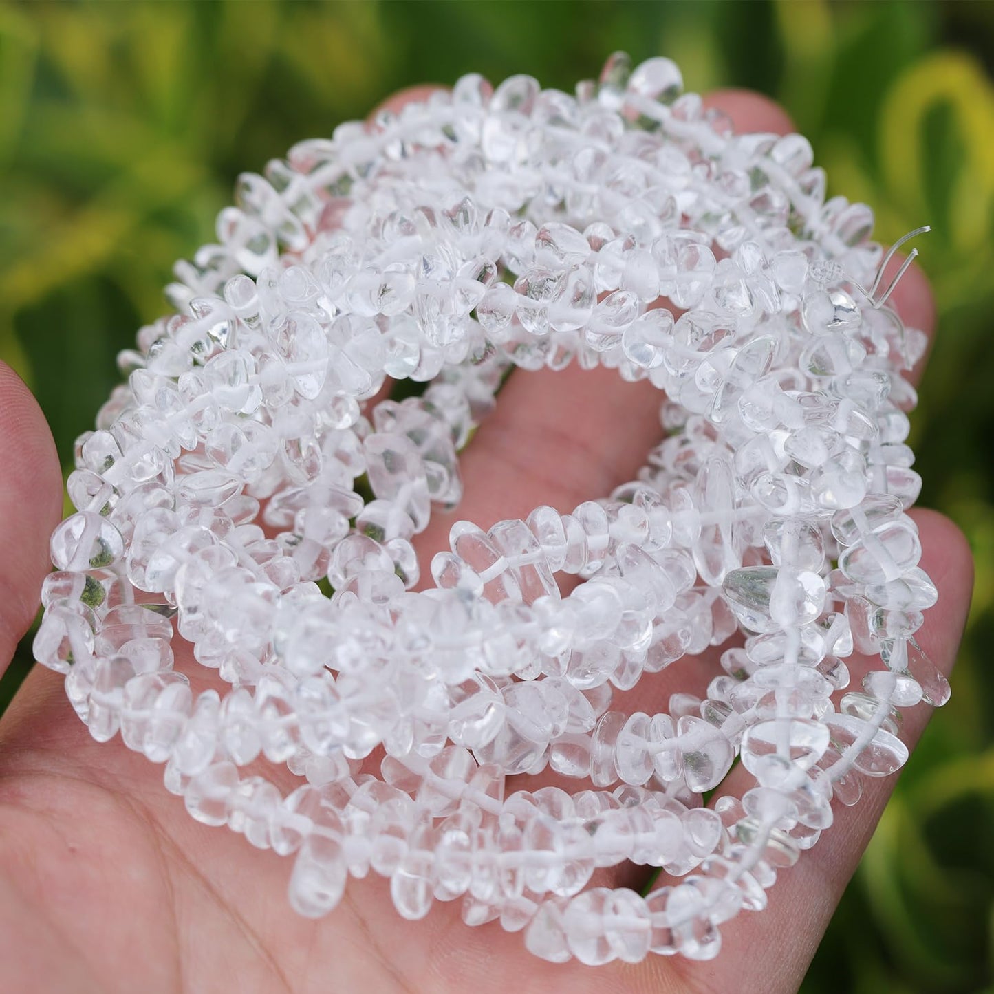 400pcs 5-8mm Clear Crystal Glass Chip Beads Irregular Pre Drilled Loose Beads for DIY Bracelet Necklace Pendant Jewelry Making Supplies