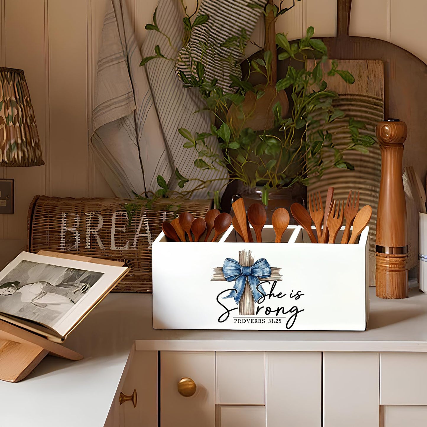 LIANGW Christian Pen Holder, Christian Gifts for Women Pencil Holder for Desk, Proverbs 31 Woman Gifts, Preppy Bow Bible Verse Wooden Box Sign Decorations for Girly Room Bedroom Dorm Desk Tabletop