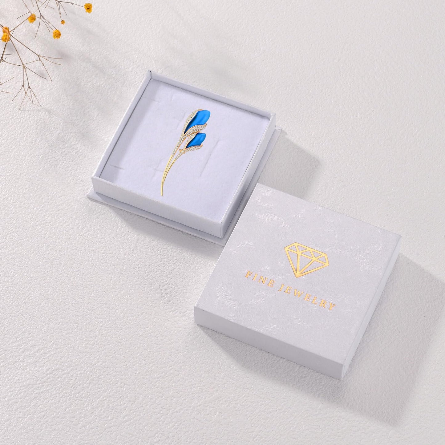 EMEGCY Blue Tulip Brooch Tulip Pin Brooch for Women Blue Flower Brooches 18k Gold Plated Flower Lapel Pin Rhineston Dress Accessories for Wife Mom Birthday Christmas Gift