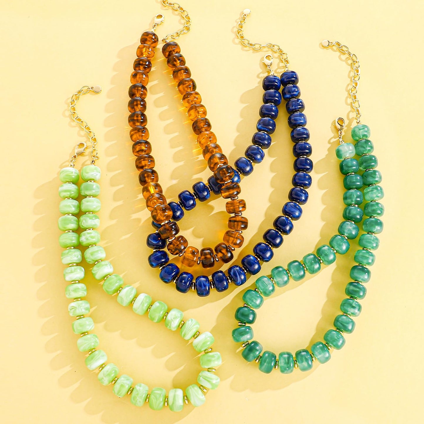 HolidayQbee Beaded Necklace for Women Boho Bead Chunky Necklace Big Bead Necklace Fashion Trendy Summer Amber Resin Beaded Necklaces Jewelry Gifts
