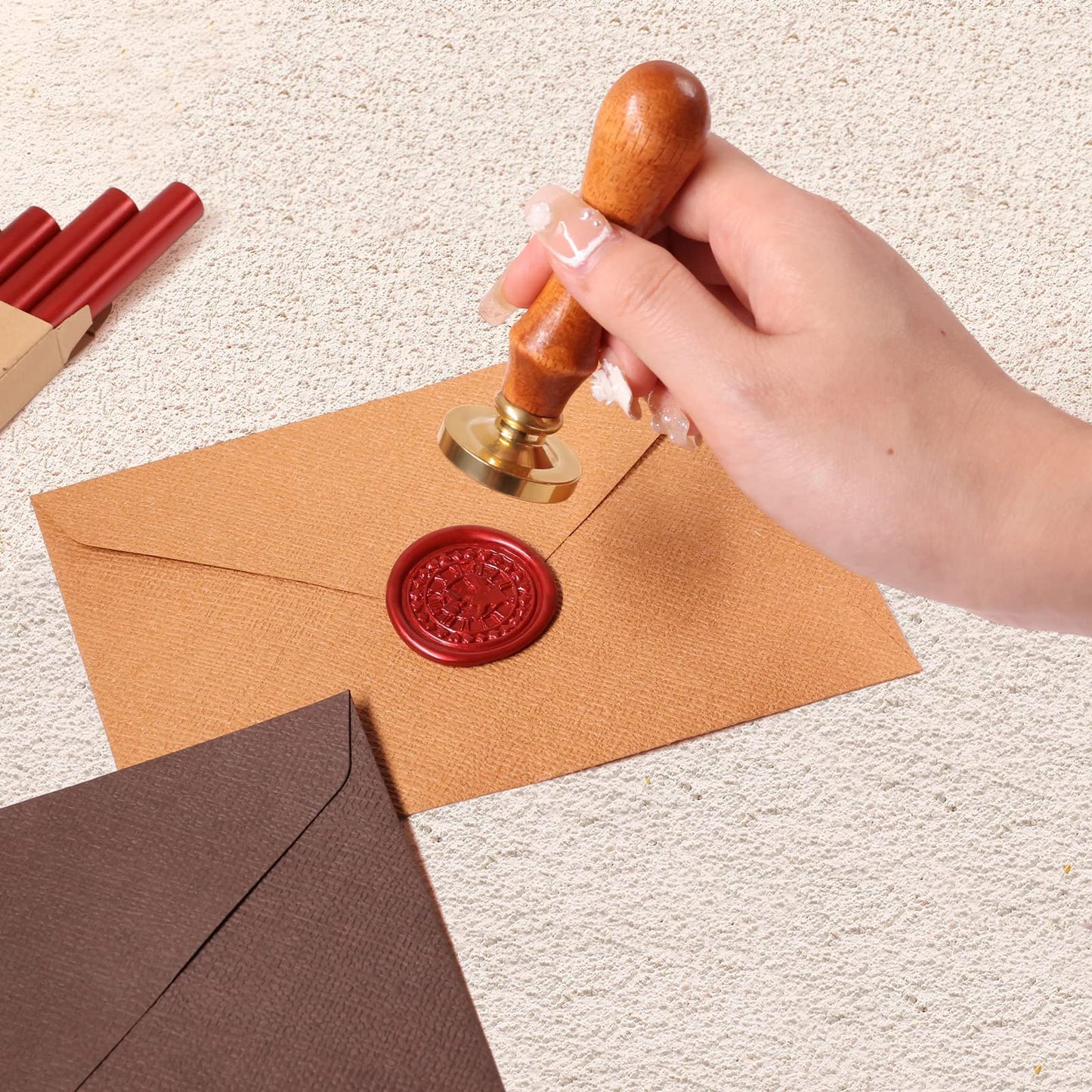 SHOWIN Gun Glue Sealing Wax Sticks for Wax Seal Stamp - Metallic Antique Gold, Great for Wedding Invitations, Cards Envelopes, Snail Mails, Wine Packages, Christmas Gift Ideas, Pack of 10