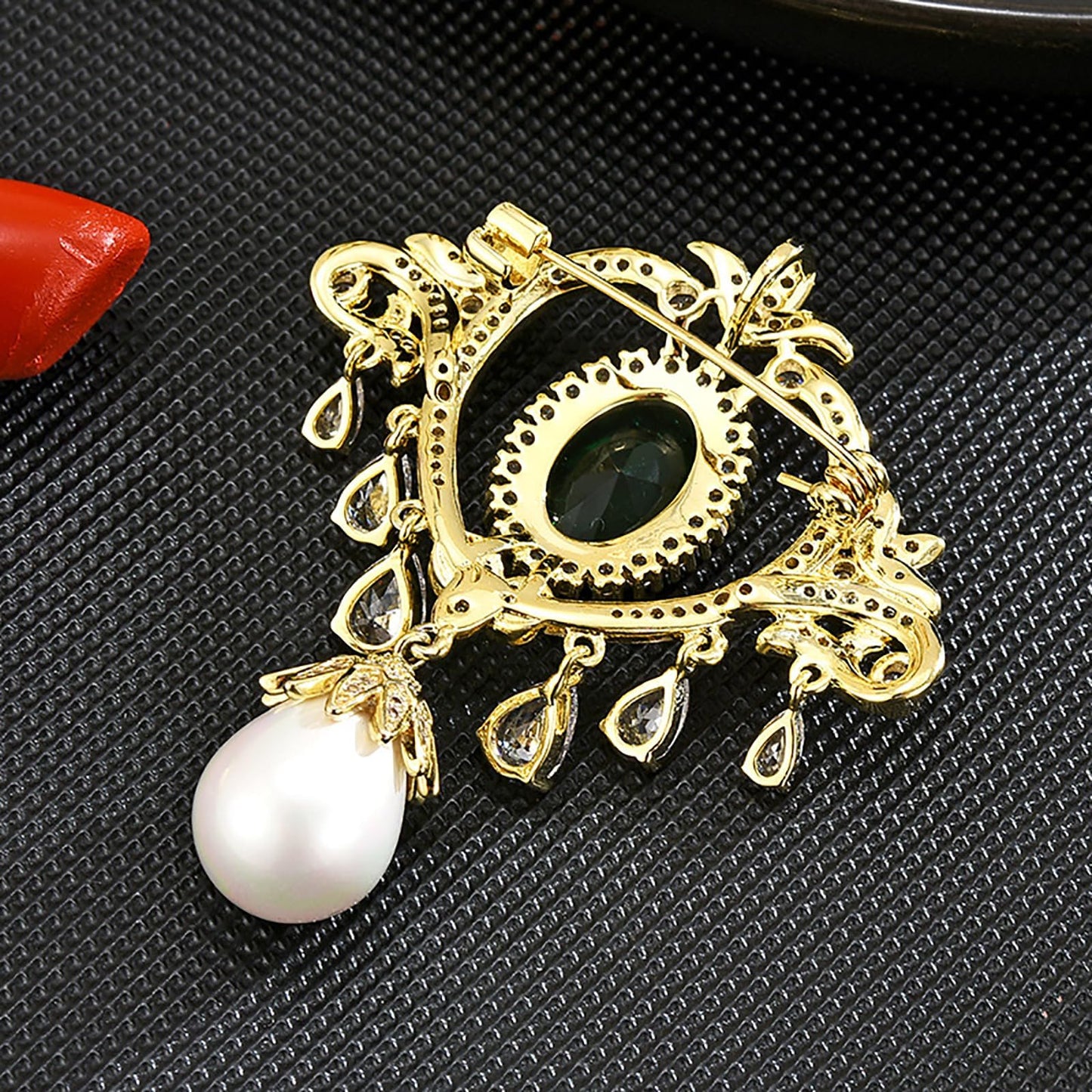 AILONMEI Brooches Jewelry for Women Fashion, Elegant Designer Costume Corsage Pearl Brooches & Pins Christmas Gift(Retro)