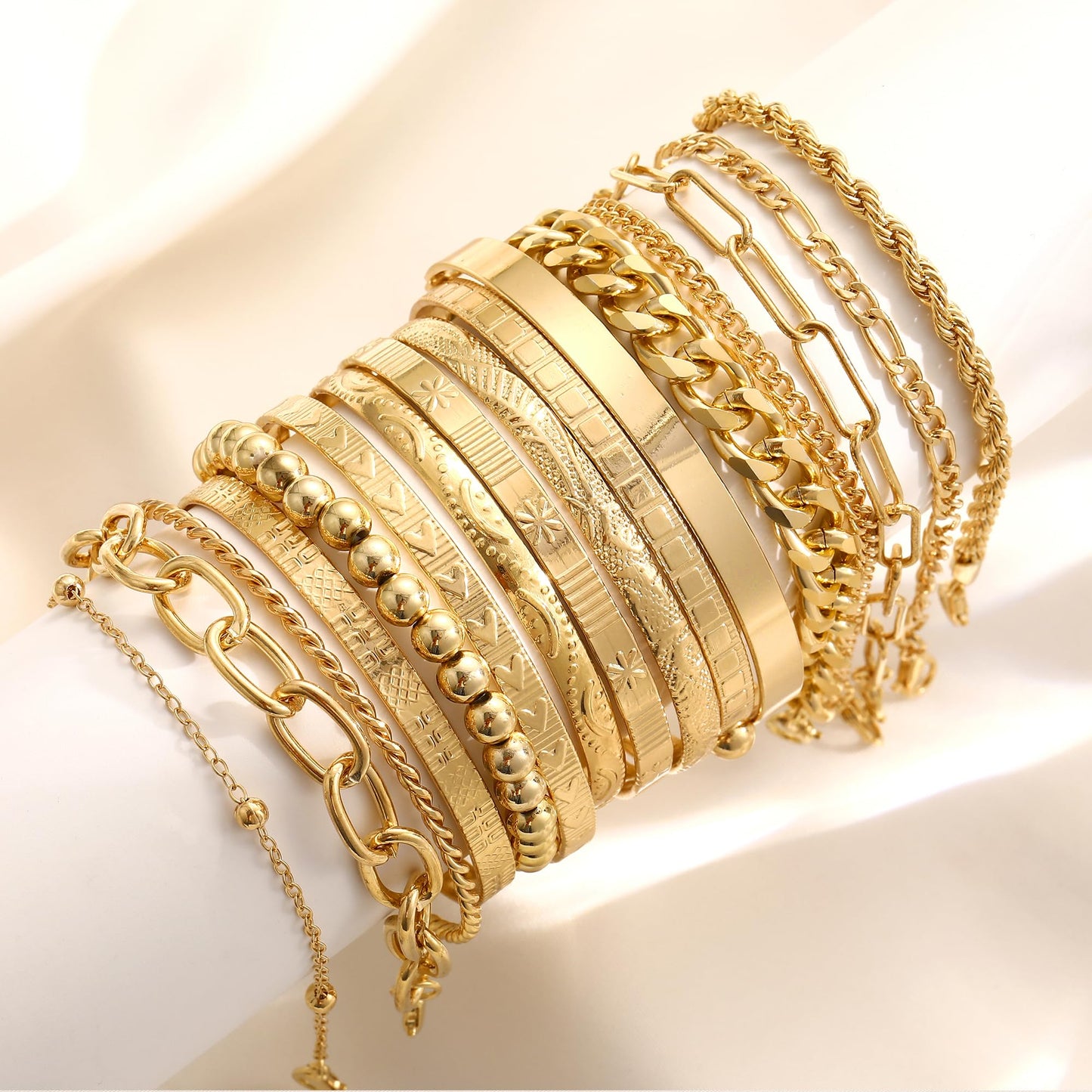 FAXHION 68 Pcs Gold Jewelry Set for Women with 7 Necklace, 17 Bracelet, 5 Hoop Earrings, 15 Stud Earrings, 24 Knuckle Rings for Women Jewelry Set for Women