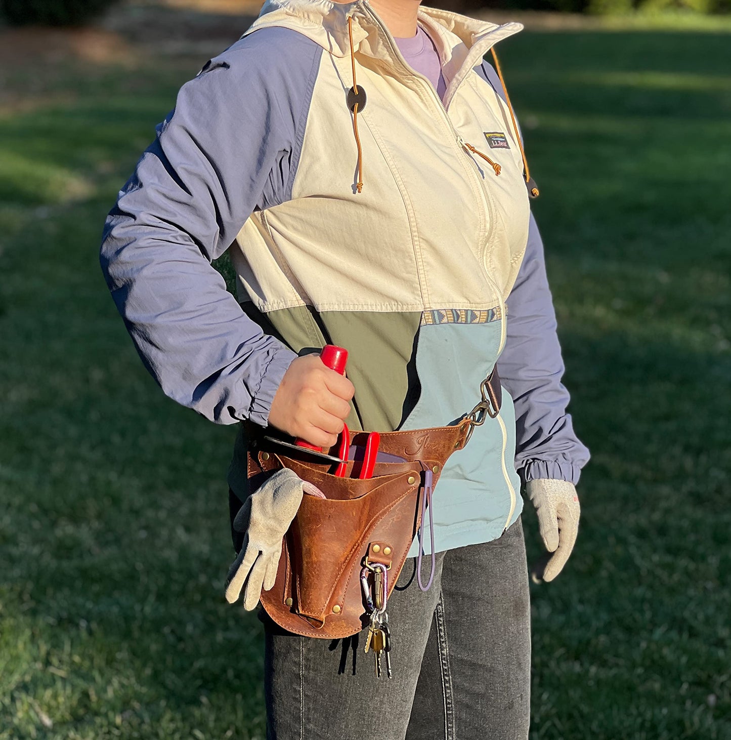 JL Gardenet Garden Tool Belt, Handmade Premium Leather with Pouches Pockets Holster for Women & Men, Gardeners, Florists, Electrician, Carpenter, Flower Farmer, Landscaper, Construction