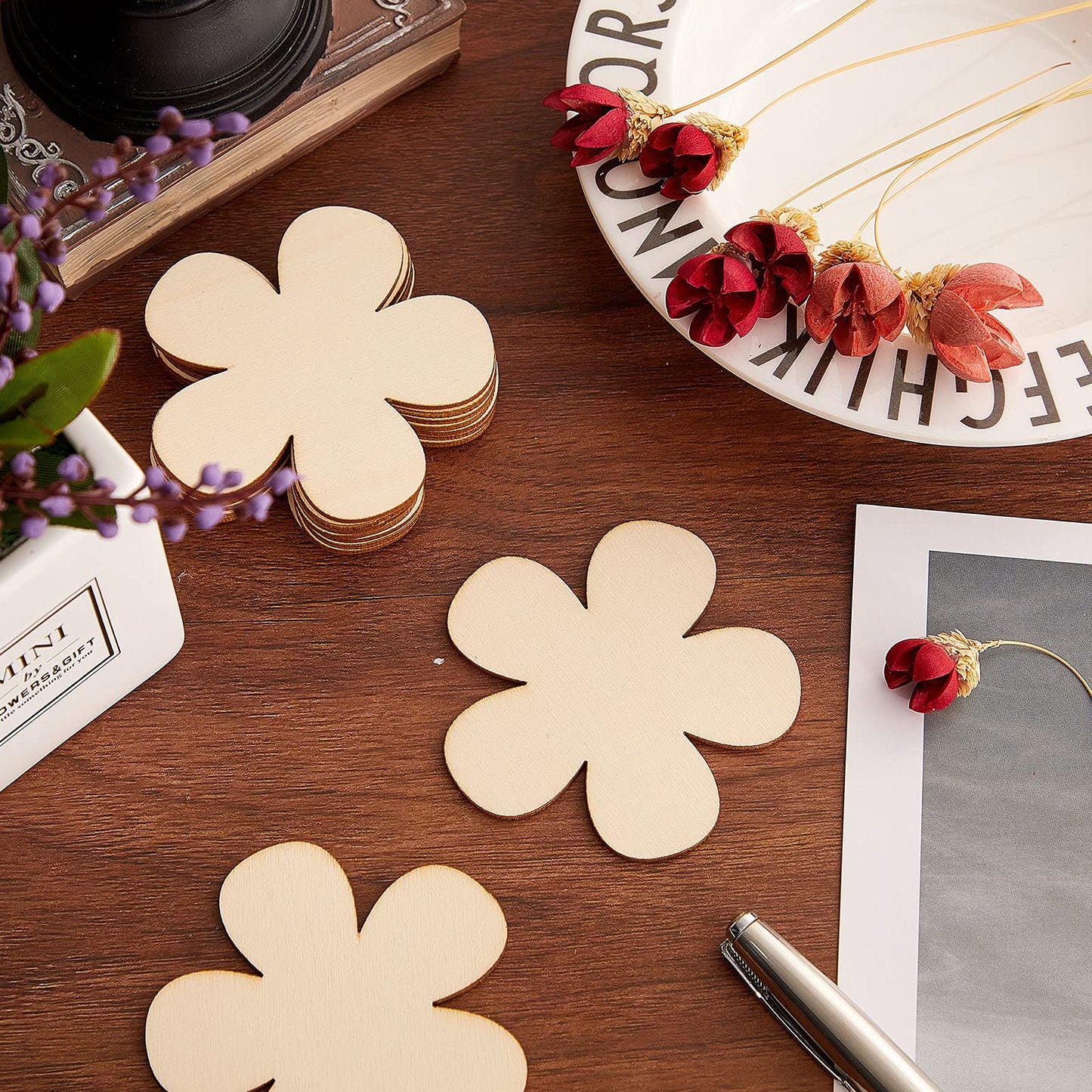Blulu 50 Pcs 3 Inch Unfinished Wooden Flower Cutouts Wooden Discs Crafts Blank Flower Shape Ornaments Embellishments Slices for DIY Projects Decoration