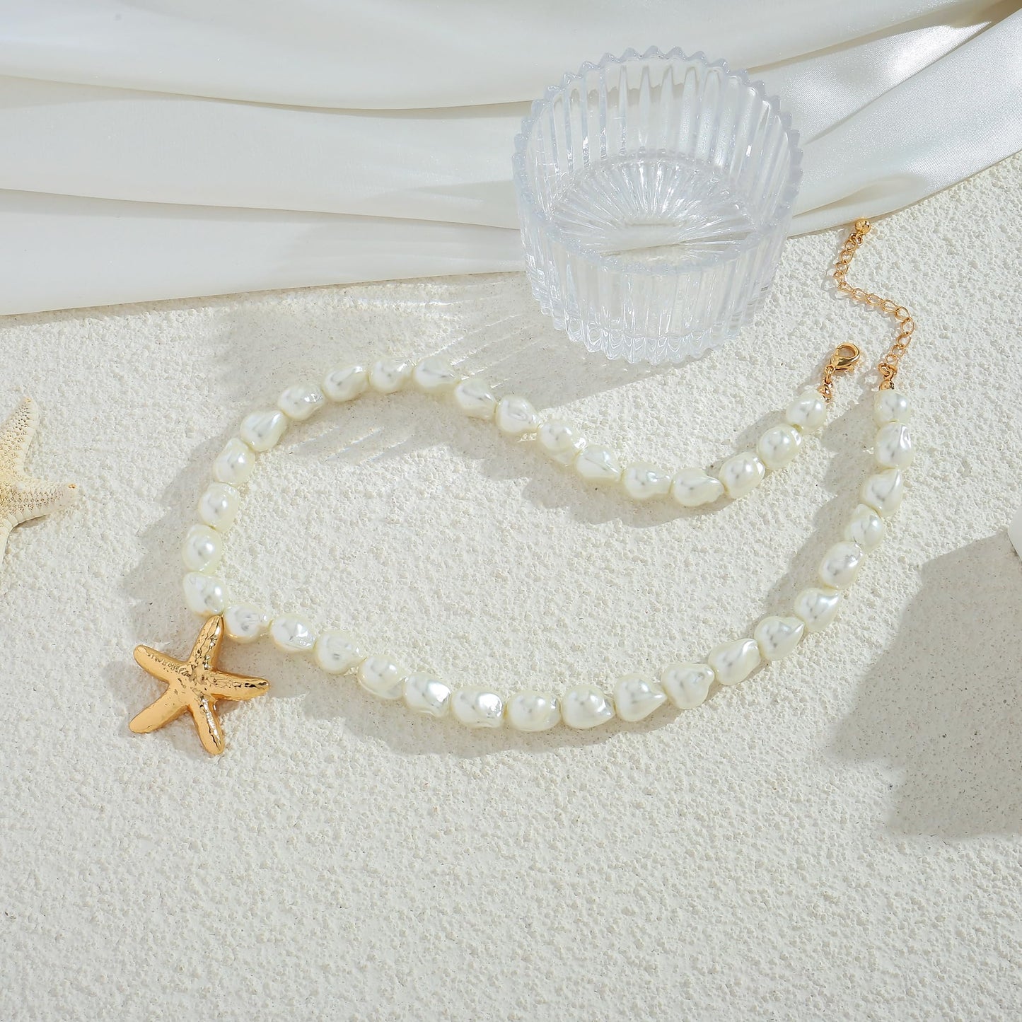 WOWORAMA Pearl Starfish Necklace for Women Gold Shell Starfish Pendant Necklaces Baroque Pearl Choker Necklace Adjustable Summer Beach Seashell Necklaces Jewelry