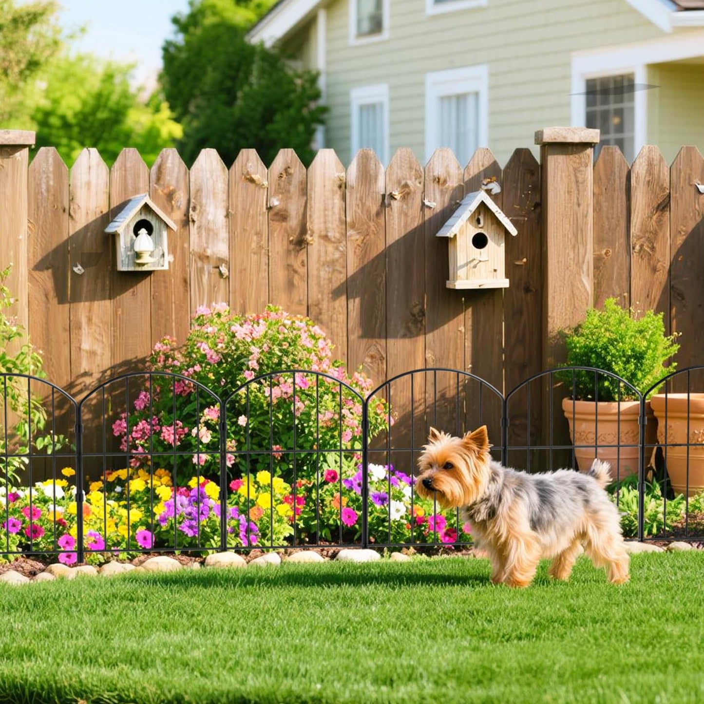 VANCASTLE Decorative Garden Fence Outdoor, Total 10.5ft (L) x 24in (H), Rustproof Metal Landscape Barrier Fence, Black Fence for Yard, Patio Lawn, 10 Panels