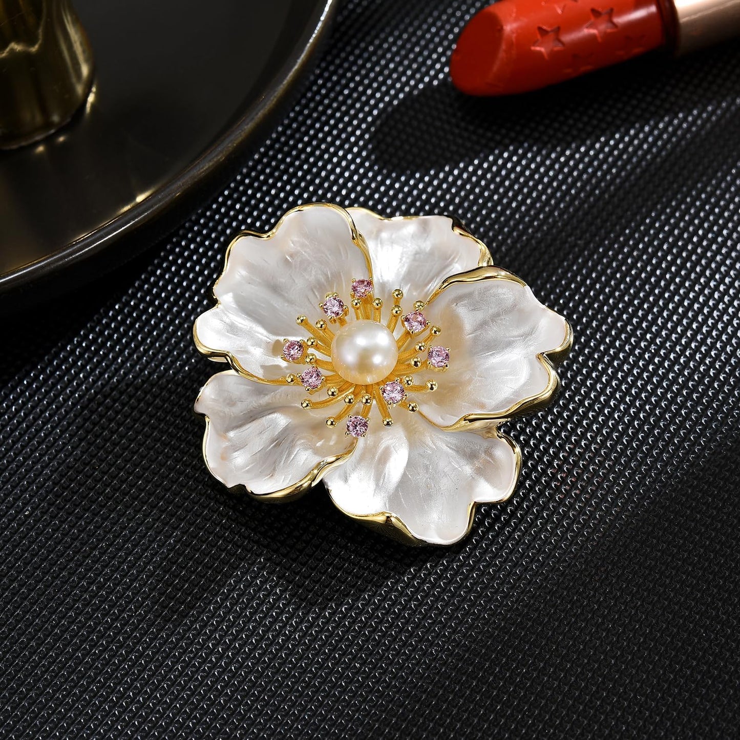 AILONMEI Brooches Jewelry for Women Fashion, Elegant Designer Costume Corsage Pearl Brooches & Pins Christmas Gift(Peony)