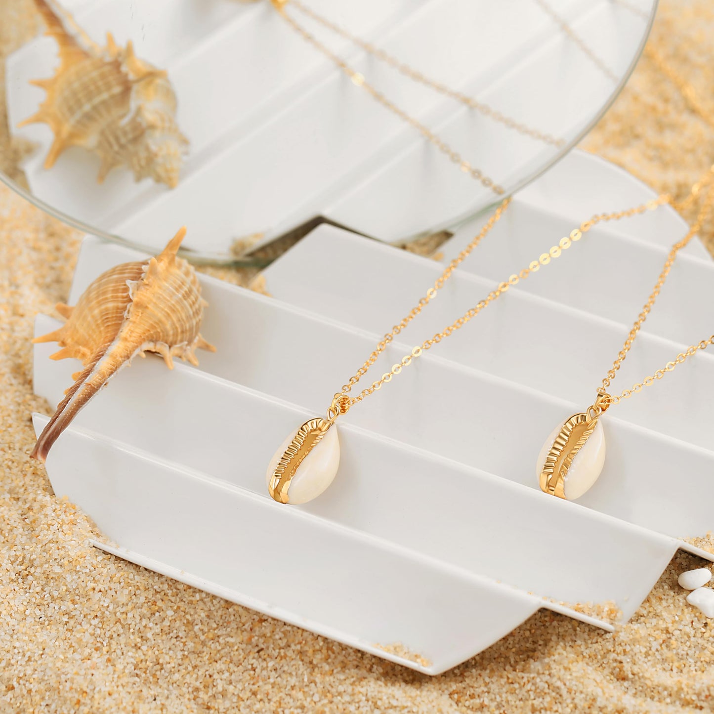 POTESSA 18K Gold Plated Seashell Necklace Gold Puka Shell Necklace Summer Boho Beachy Charm Jewelry For Women Gift