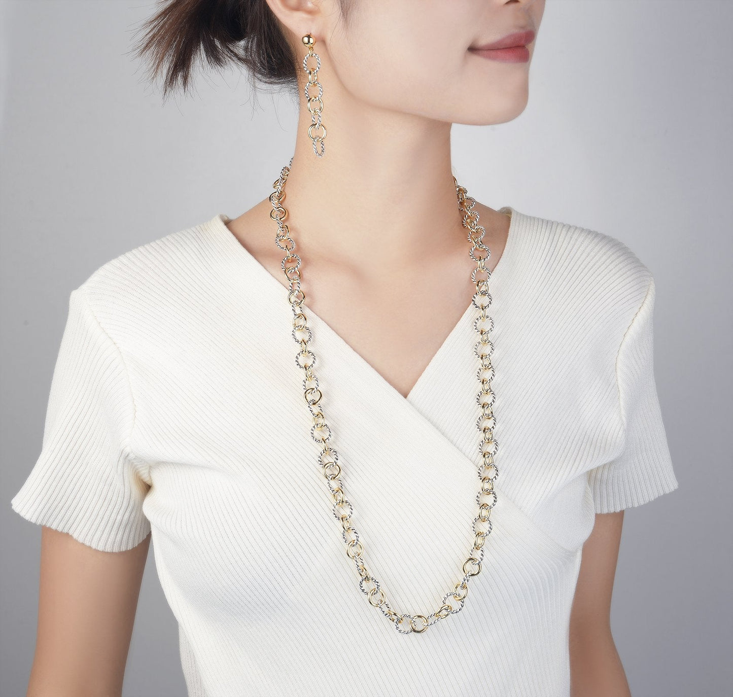UNY JEWEL Jewelry Style Trendy Elegant Vintage Retro Unique Fashion Style 2 Tone Twisted Wire Link Women Long Necklace 76 CM (Silver Tone)