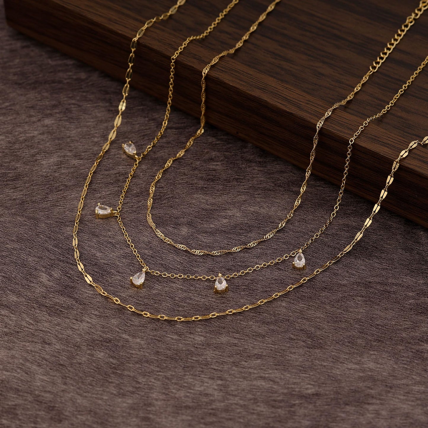 XIXINI Gold Choker necklace for Women, Statement Layered Necklaces Set 14k Gold Plated Layering Prom Necklace Jewelry Simple Layered Gold Necklaces for Women Trendy Fashion Women Jewelry Sets