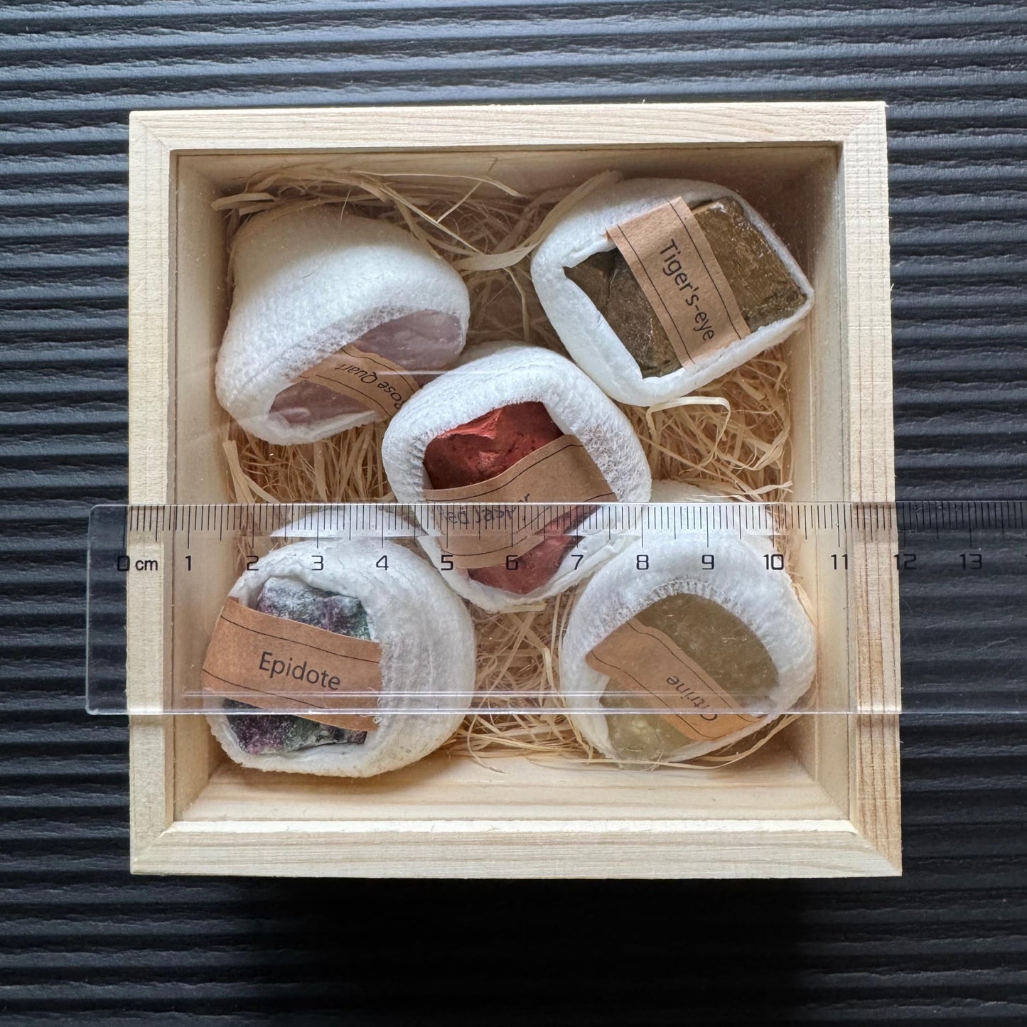 Natural Crystal Raw Stone Ore Specimen Set Wooden Box, Science Teaching Mineral Rock Set, a Very Good Christmas or New Year Gifts for Friends, Classmates or Sons and Daughters