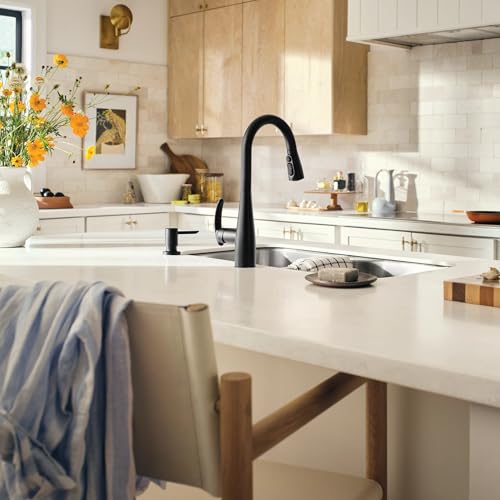 Moen Reyes Matte Black Pulldown Kitchen Faucet with Soap Dispenser and Power Boost, Transitional Kitchen Faucet, One-Handle High Arc, Easy Installation, 87932BL