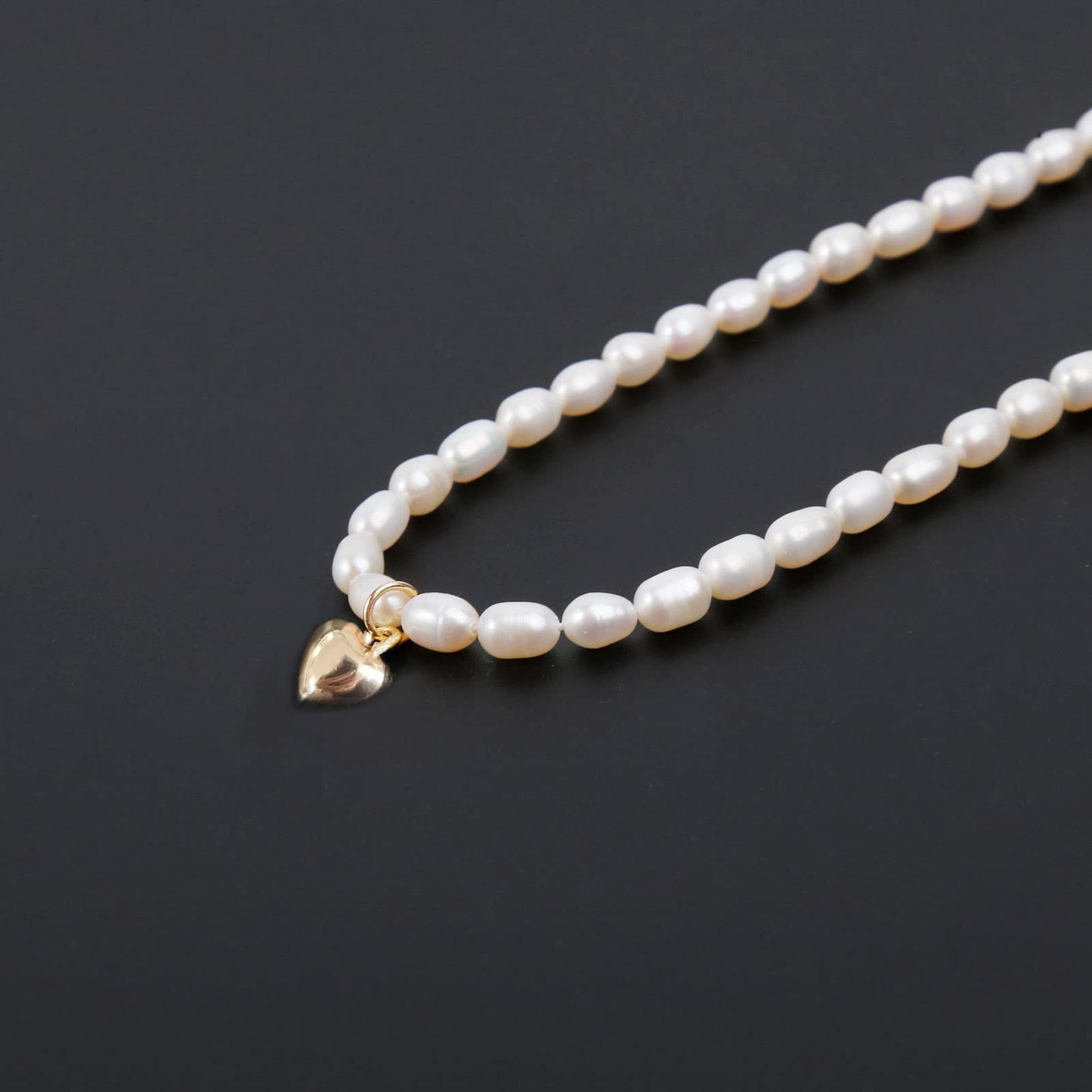 wgoud Natural Freshwater Pearl Choker Necklace for Women, Trendy 14K Gold Plated Handmade Pearl Necklaces Jewelry Gift (Necklace K)