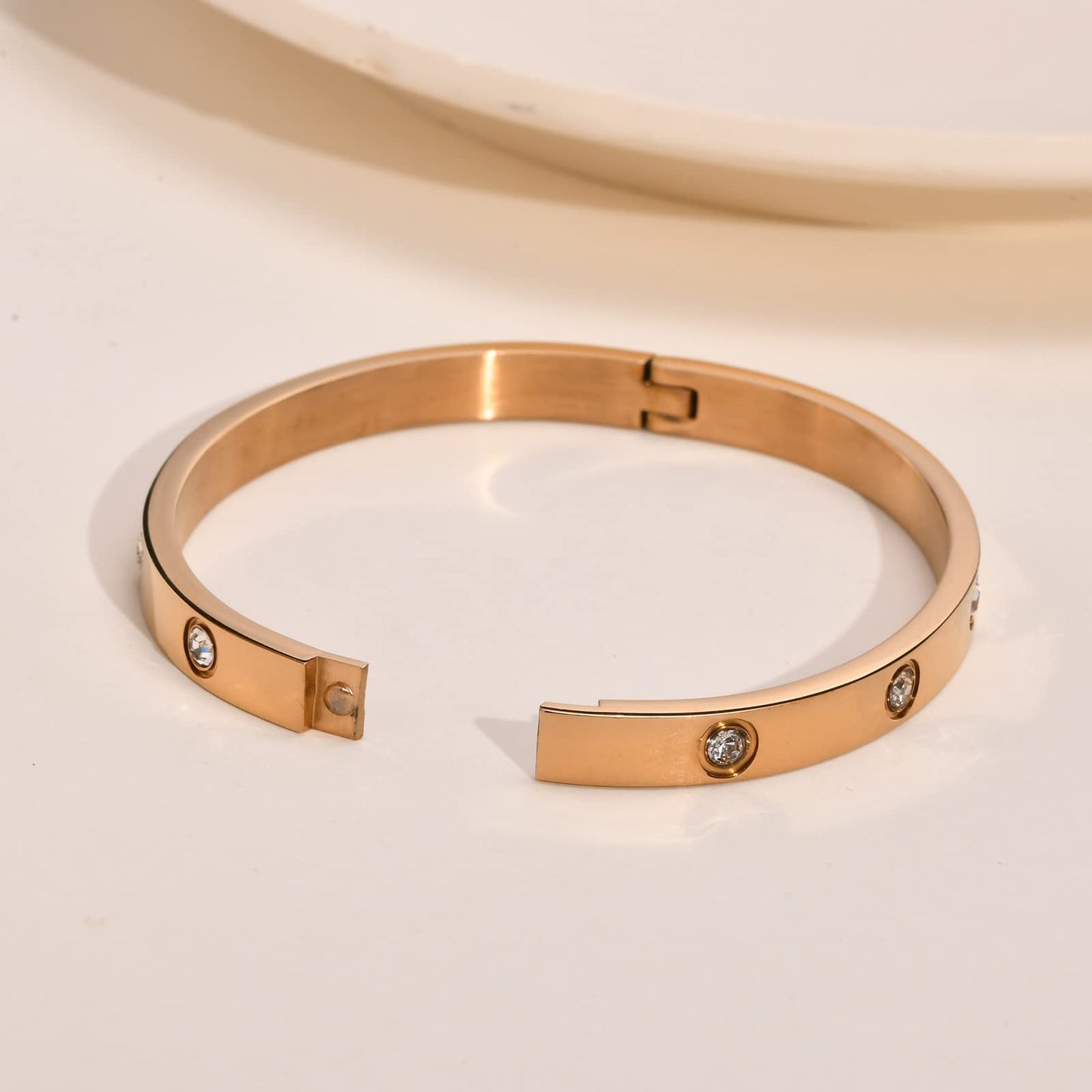 MPRAINBOW Gold Bracelets for Women, 2Pcs 18K Gold Plated Cubic Zirconia Bangle Crystal Friendship Bracelet Jewelry,Wedding Party Christmas Birthday Gift for Girlfriend Sister Daughter