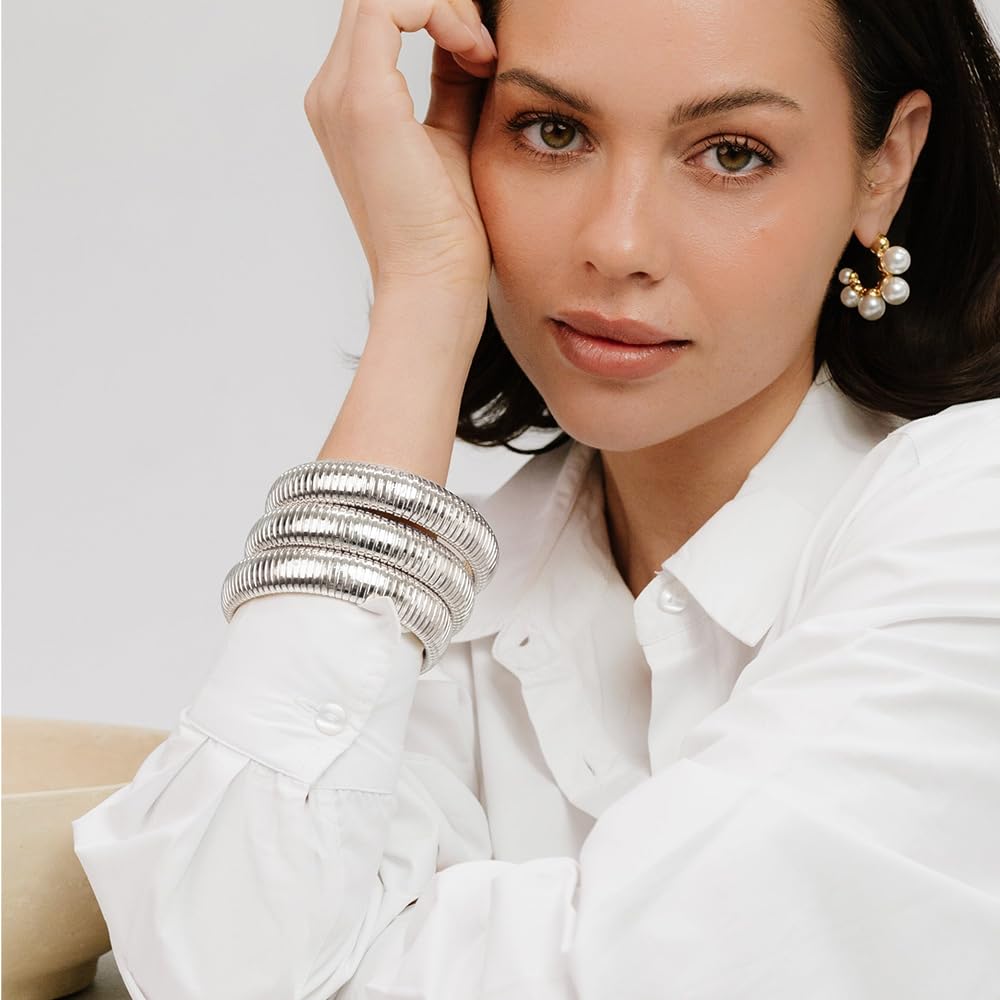 JUNYANGY Silver Bangles for Women Set of 3 Silver Chunky Stretch Bangles Bracelets 925 Silver Plated Stainless Steel Bracelets Flexible Wide Stack Bracelet Designer Look Alike Jewelry for Women