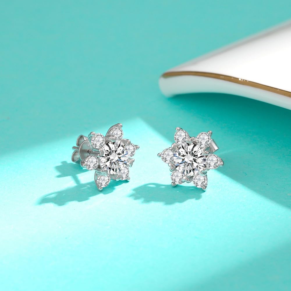 14K Gold 0.5/1ct D-Color VVS1 Diamond Celestial Star Stud Earrings for Women Push Back, Ideal Graduation Gift for Young Ladies (0.5CT)