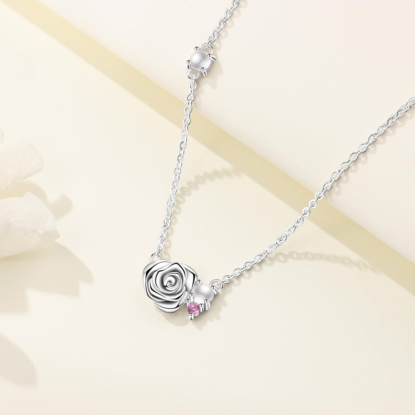 MISEFF 925 Sterling Silver Fashion Pendant Necklace for Women，Fashion Jewelry, 18K Gold Plated， Advanced Retro Series Link Chains ，Basic Multifunctional Accessories Suitable for Multiple Occasions and Daily Wear (Rose Pearl)