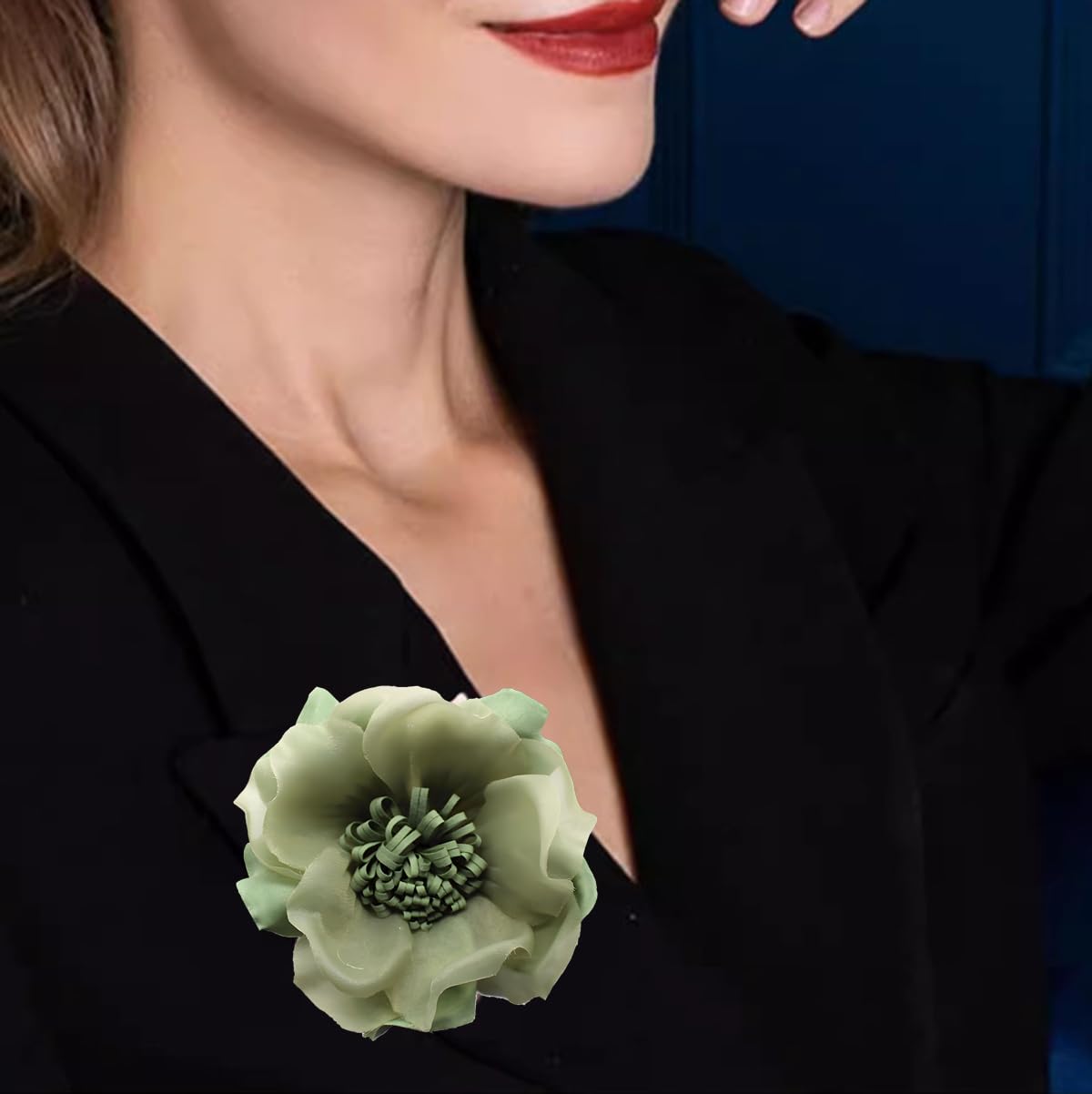 Elegant Large Cloth Flower Brooches Big Camellia Flower Brooch Pin for Women Dainty Cloth Fabric Rose Brooches Dress Skirt Scarf Hat Pins Clothing Decoration Accessories (Green brooch)