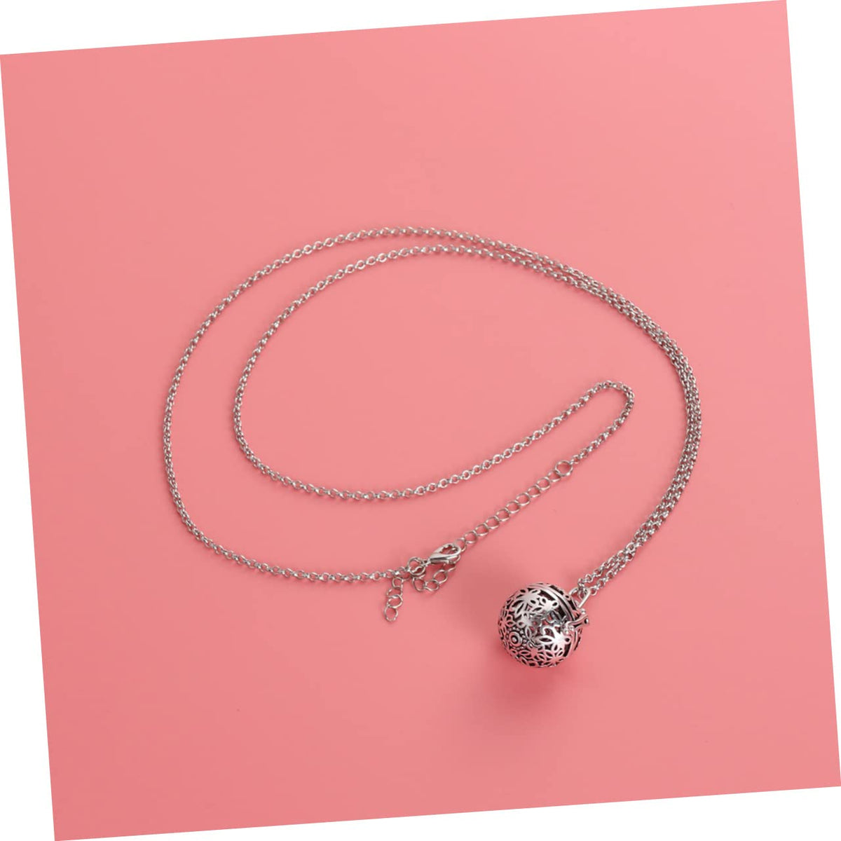 PLAFOPE Aromatherapy Essential Oil Diffuser Necklace Pendant Hollow Round Locket 15.74In Stylish Air Freshener Jewelry for Women Daily Wear