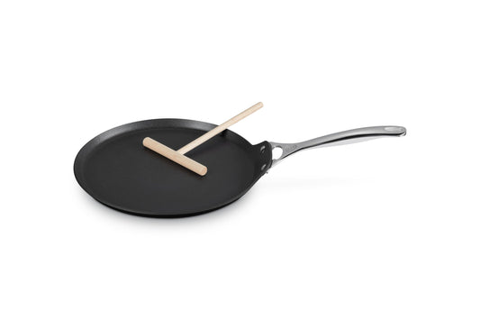 Le Creuset Toughened Nonstick PRO Crepe Pan with Rateau, 11"