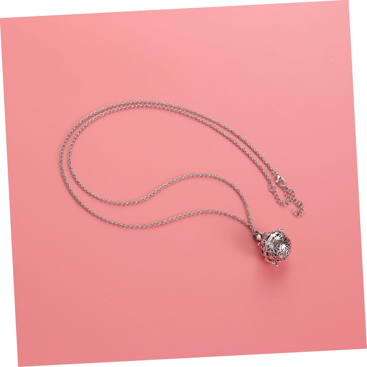 PLAFOPE Aromatherapy Essential Oil Diffuser Necklace Pendant Hollow Round Locket 15.74In Stylish Air Freshener Jewelry for Women Daily Wear