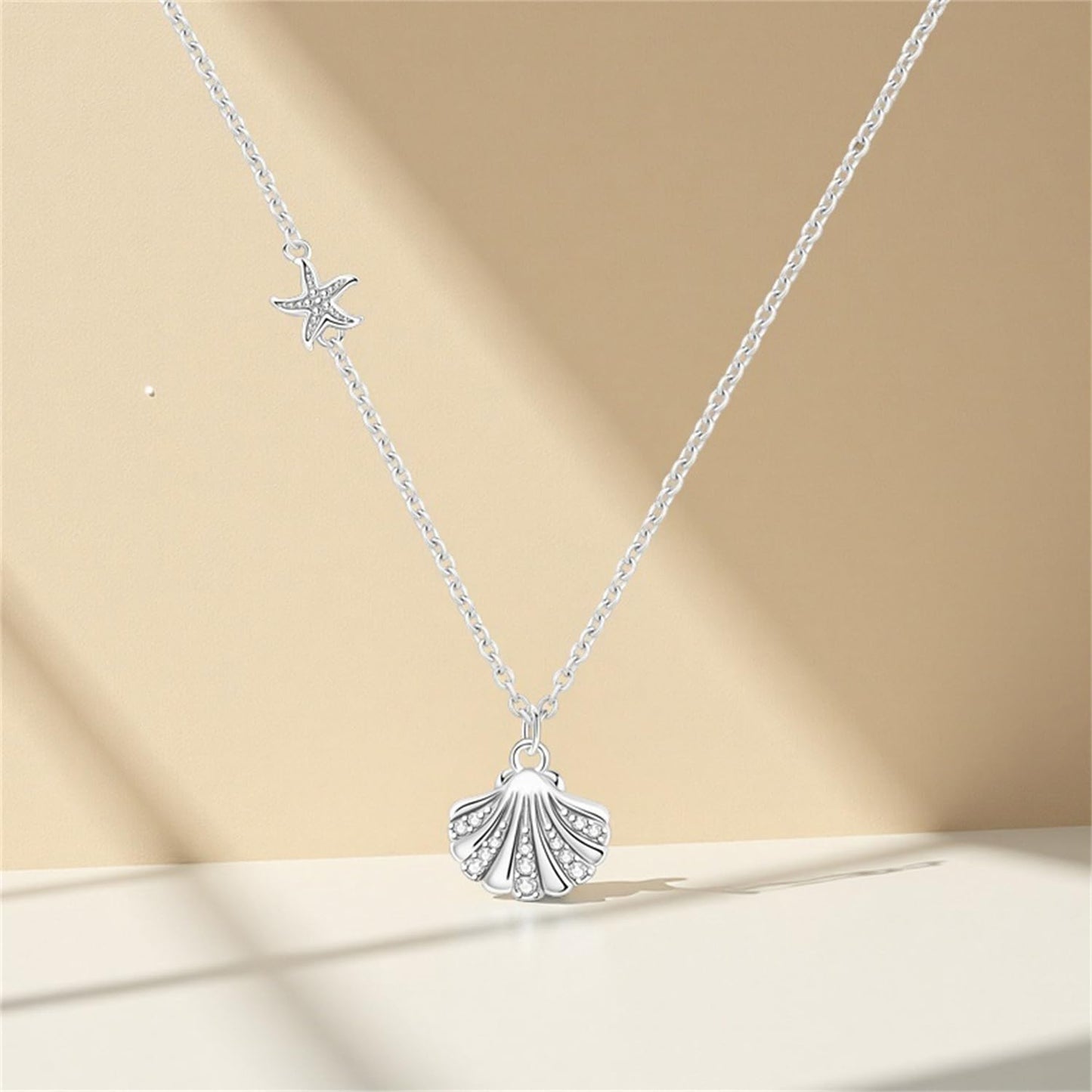 MISEFF 925 Sterling Silver Fashion Pendant Necklace for Women，Fashion Jewelry, 18K Gold Plated， Advanced Retro Series Link Chains ，Basic Multifunctional Accessories Suitable for Multiple Occasions and Daily Wear (shell starfish)