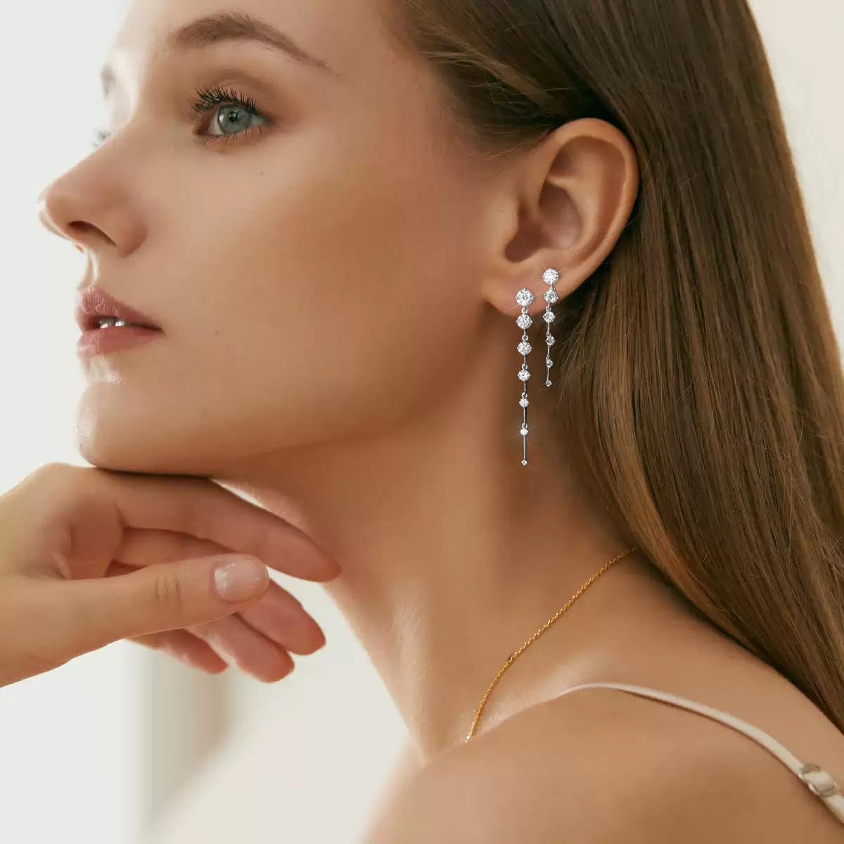 Lunvky 14K Gold Plated Dangle Earrings for Women Dainty Silver Drop Earring Trendy Long Dangling Wedding Bridesmaid Hoop Diamond Crystal Cute Earring Prom Jewelry Graduation Gifts