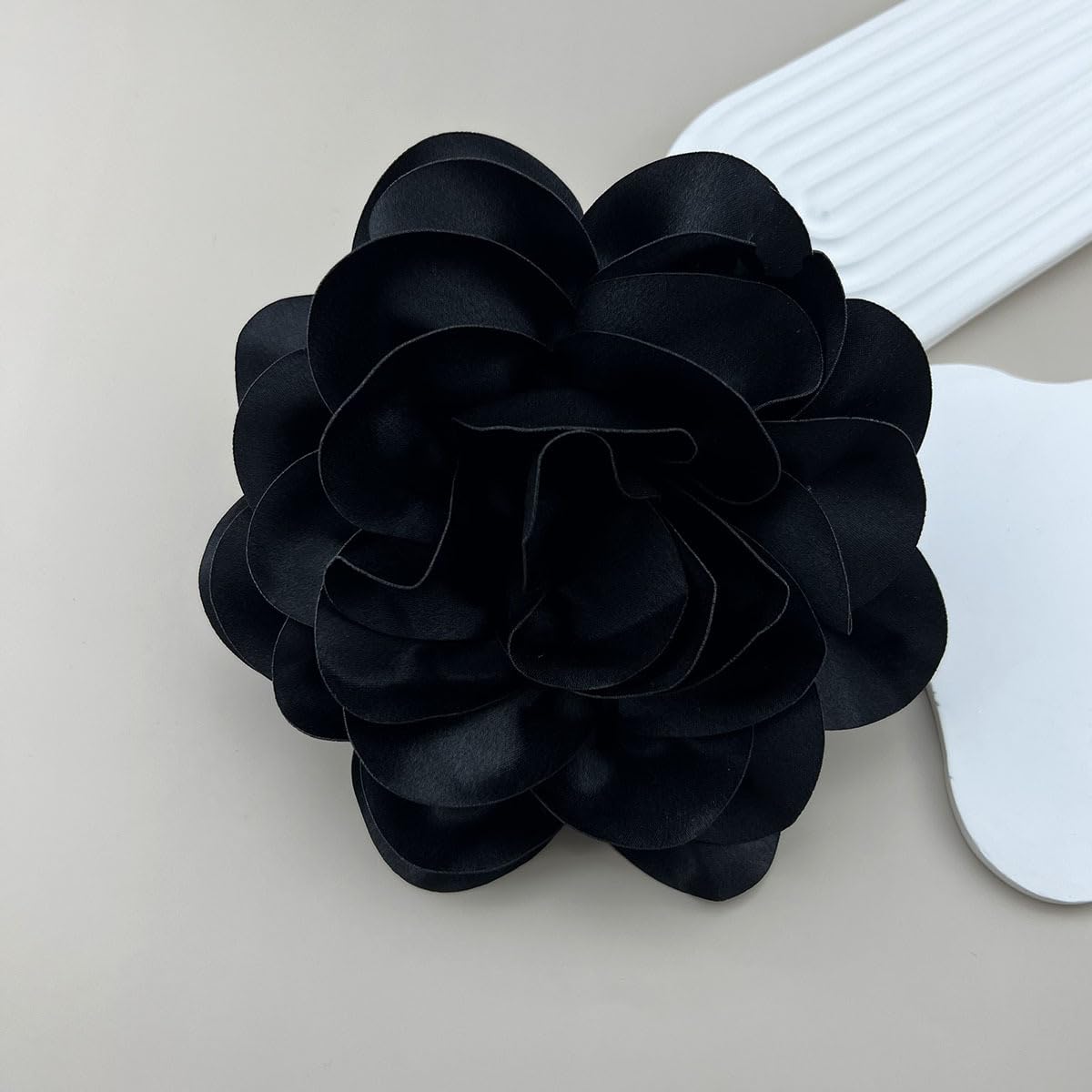 19mm Extra Large Flower Brooches Lapel Pins Dainty Satin Fabric Brooches Big Camellia Flower Brooch Pin for Women Wedding Part Dance Clothes Accessories Jewelry (BlackBlack)