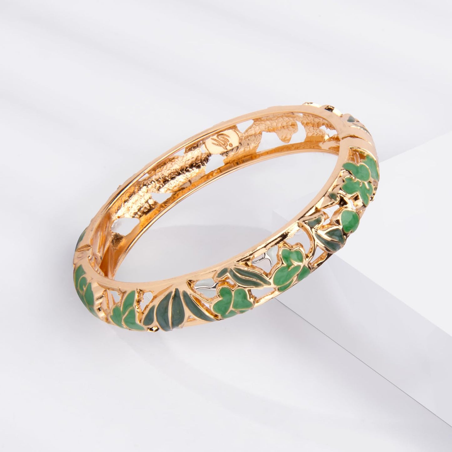 UJOY Cloisonne Bracelet Lotus Flower Gold Plated Cuff Bangle Enameled Jewelry Bracelets Gift for Women Pack in Case 88B04-55A35 Green Pink