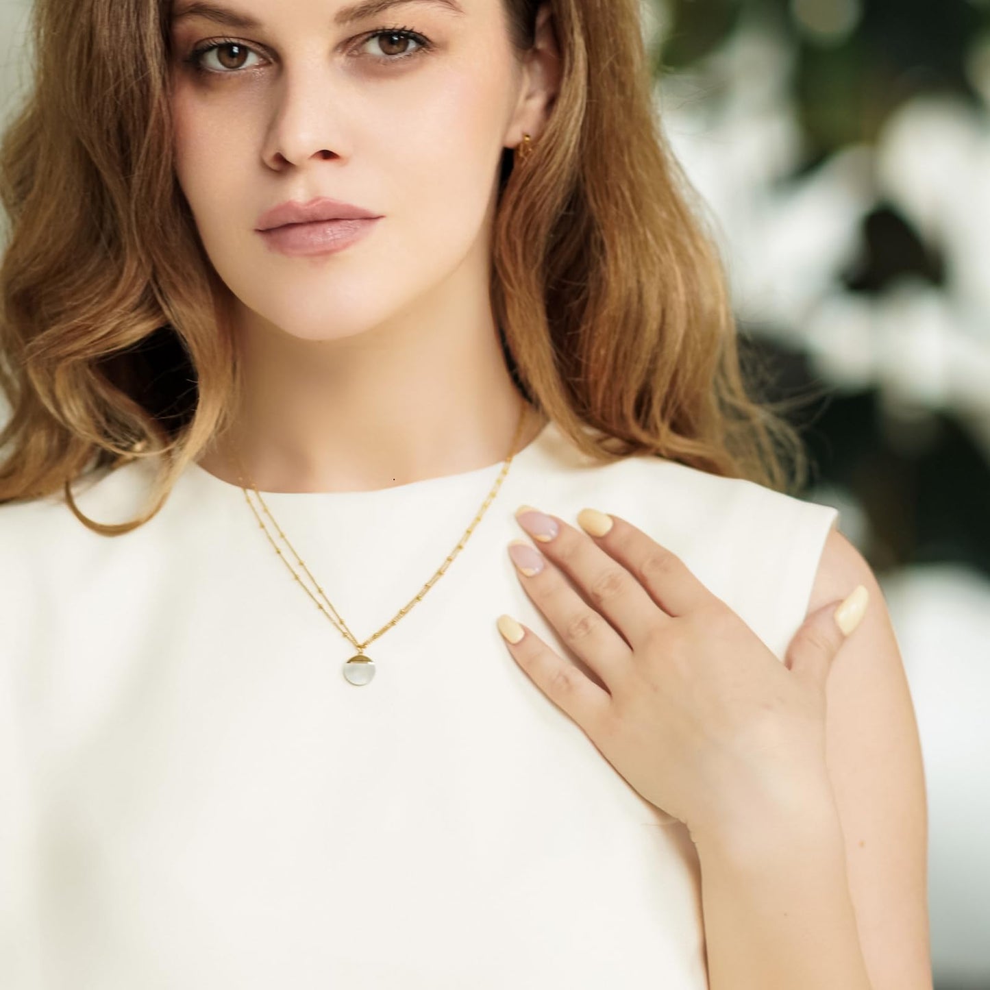 Milan Chiva 14K Gold Plated White Mother of pearl Layered Stacked Necklace for Women, Dainty Trendy Non Tarnish Circle Pendant Charm Necklaces Fashion Jewelry for Women Waterproof MNS-1008WT