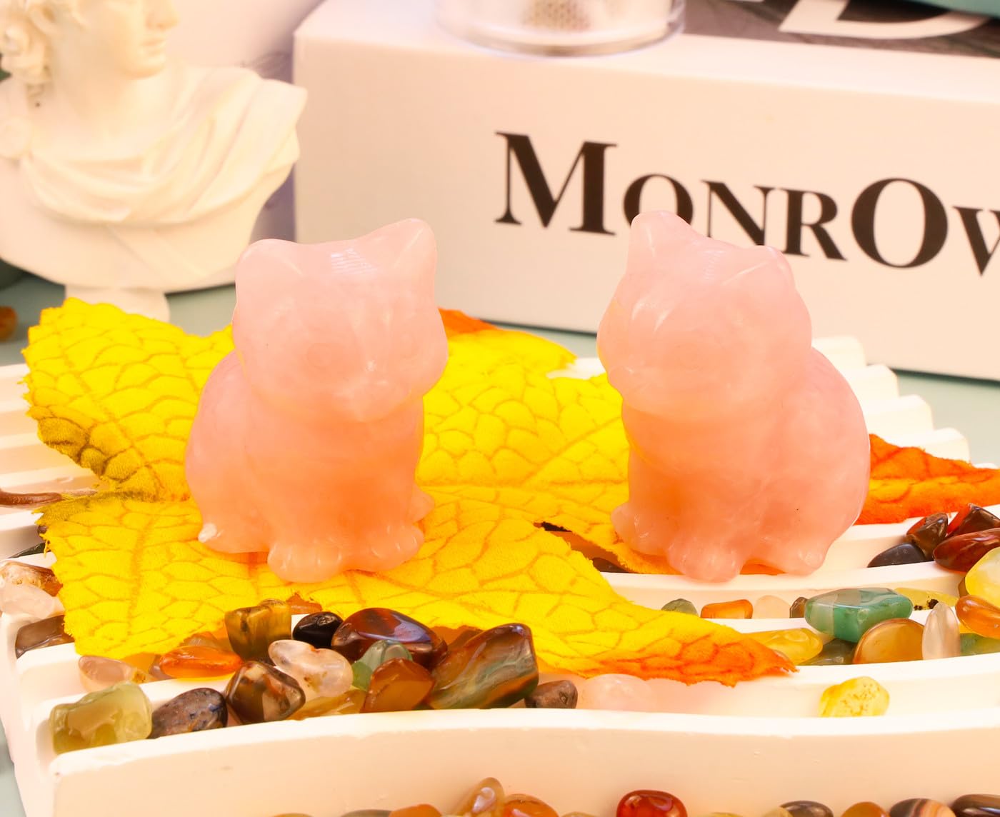 DUQGUHO Cat Decor Rose Quartz Cat Crystal Figurines Mom Crystals Gifts for Cat Lovers Men Women Lucky Cute Cat Statue Pink Gift Decor Mothers Cute Decoration 1PC