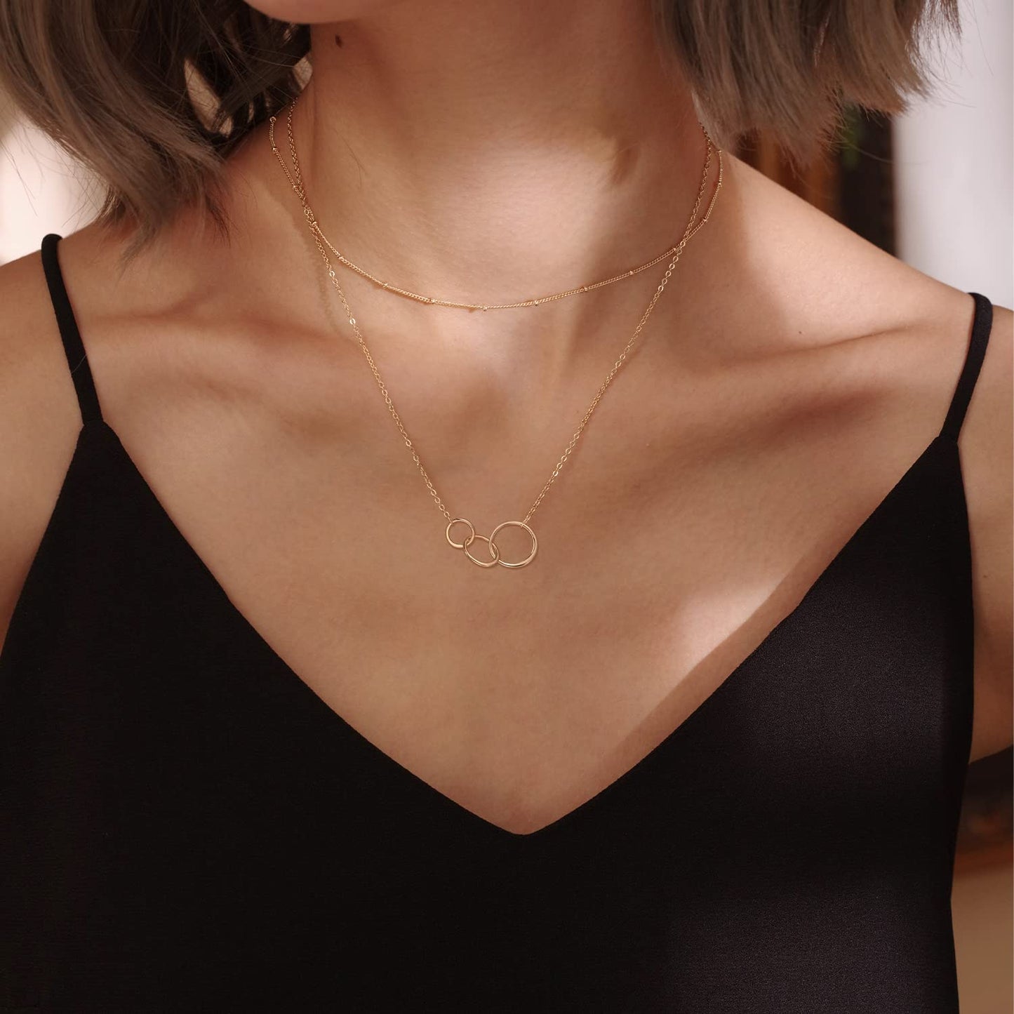 MEVECCO Gold Dainty Generations Necklace for Grandma Layered 3 Circles Necklace 18k Gold Plated 3 Interlocking Infinity Circles Mom Mothers Day Jewelry