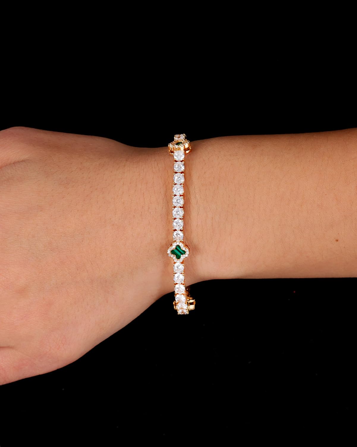 LuxeFlex 4mm Iced Out Clover Tennis Bracelet, White Gold Plated with 5A Zircon Stones, Handmade exquisite Hip Hop Jewelry, Perfect Unisex Gift (Gold-Green,7)