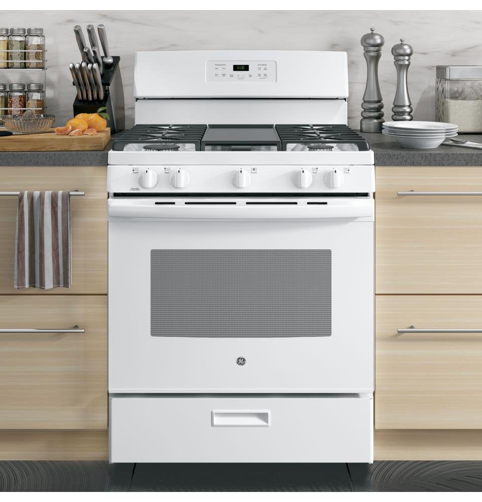 GE 30 in. 5.0 cu. ft. Freestanding Gas Range in White with Griddle