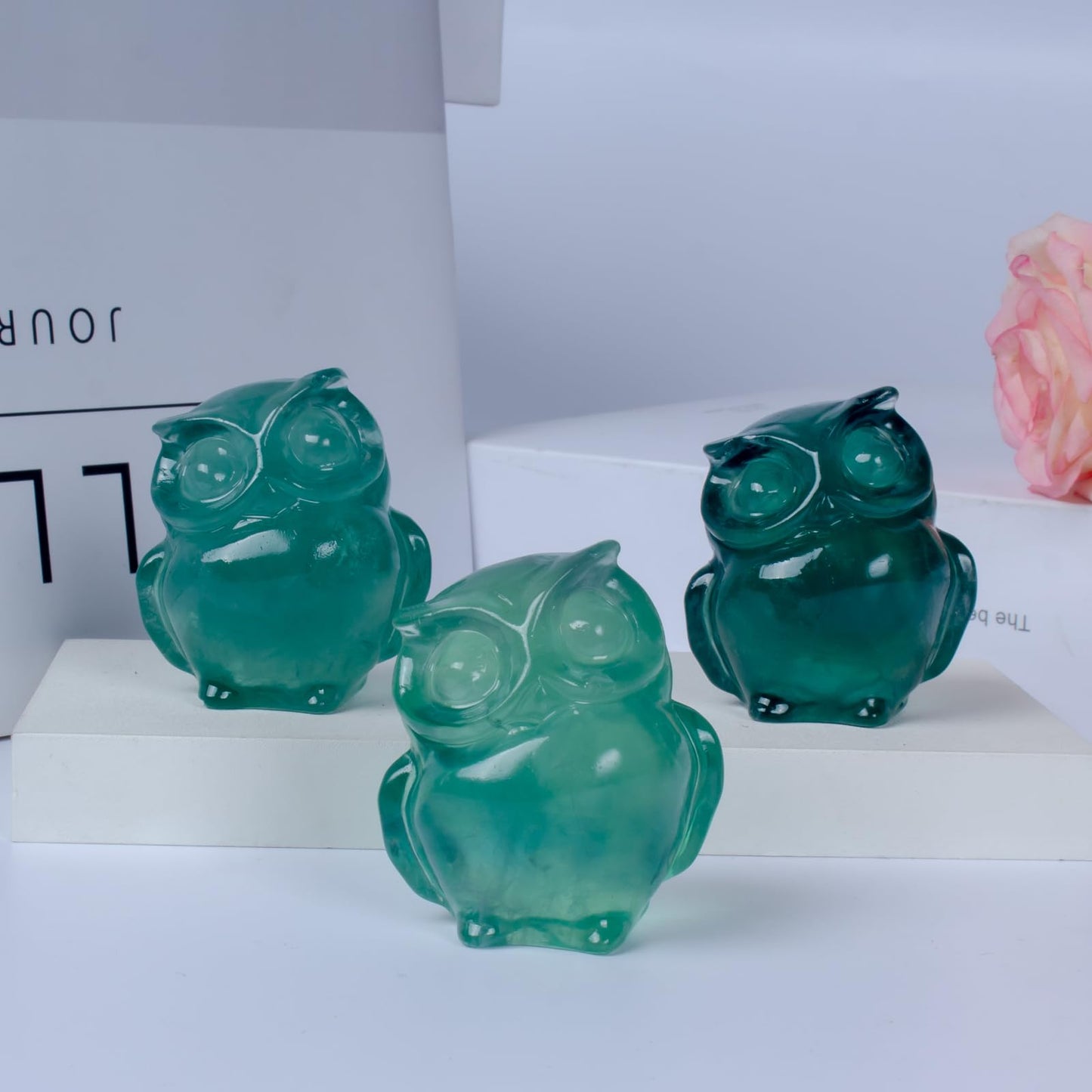 QLRSUXN 2 Inch Owl Figurine Handcrafted,Fluorite Healing Crystal Animal Sculpture,Home Decor Unique Gift for Collectors,Crystal Artwork Nature Lovers Birthday Anniversary Present Spiritual Gift