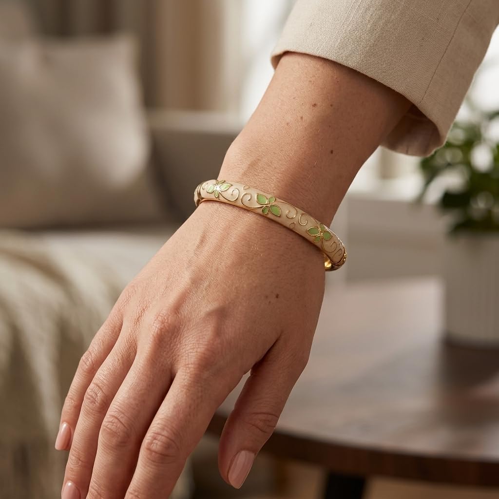 MQCEHTI Vintage Flower Cloisonne Bangle Bracelet for Women, Enamel Chunky Gold Plated Bracelets Jewelry Gifts (White Green Flower)